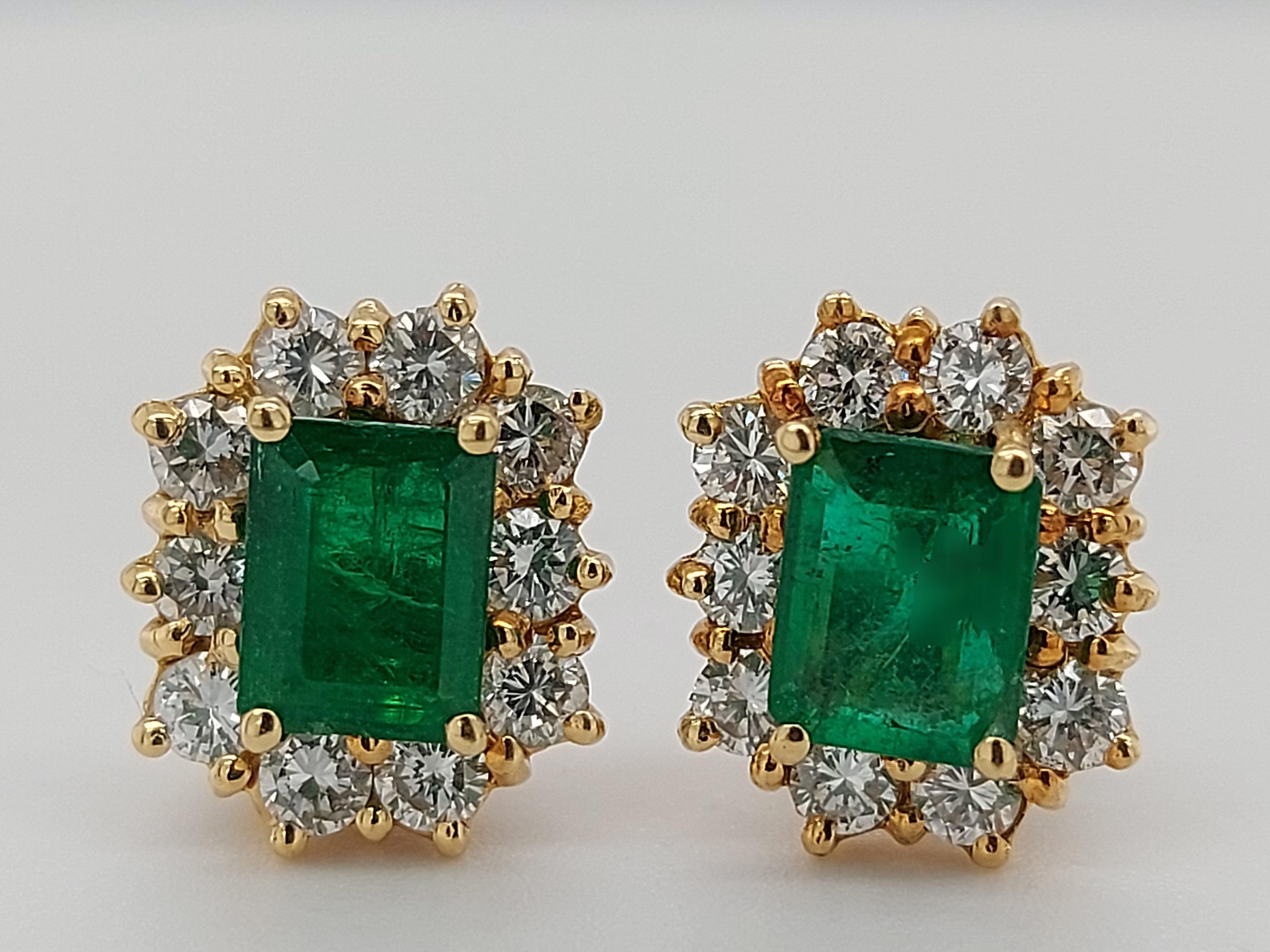Stunning 18kt Gold Emerald  Earrings with Diamonds

Emerald: dimensions emerald: 5.2 mm x 6.7 mm, Ca.1,2  Ct Each

Diamonds: 20 brilliant cut diamonds, Ca. 1 Ct

Material: 18 kt yellow gold

Total weight: 3.6 gram / 0.125 oz / 2.3 dwt

Measurements: