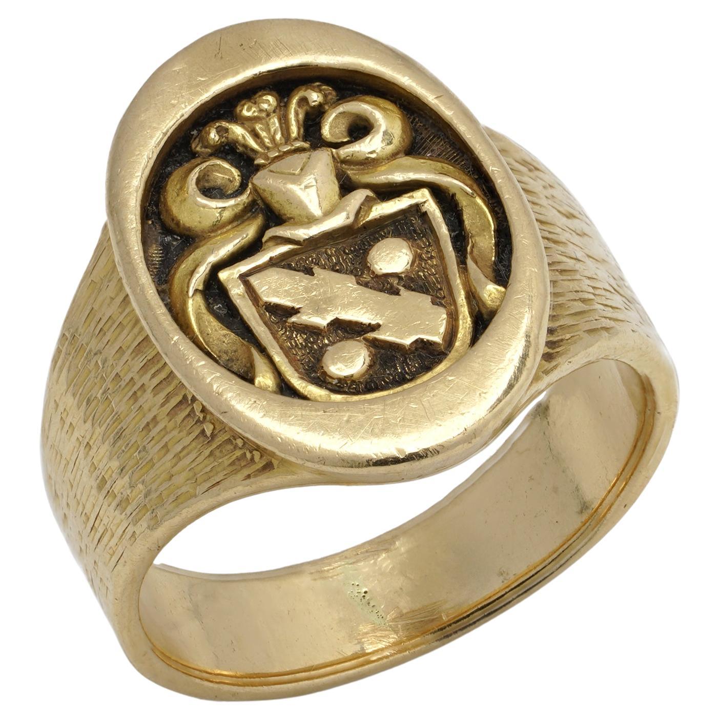 18kt Gold Family Crest Signet Ring