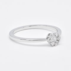 18kt Gold Flower Single Cluster Natural Diamonds Engagement Ring
