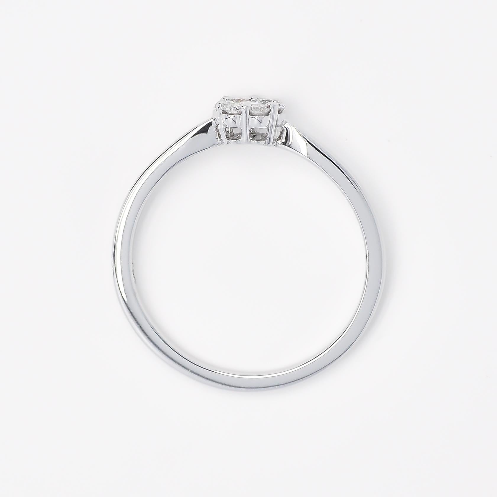Art Nouveau 18kt Gold Flower Single Cluster Natural Diamonds Engagement Ring For Sale