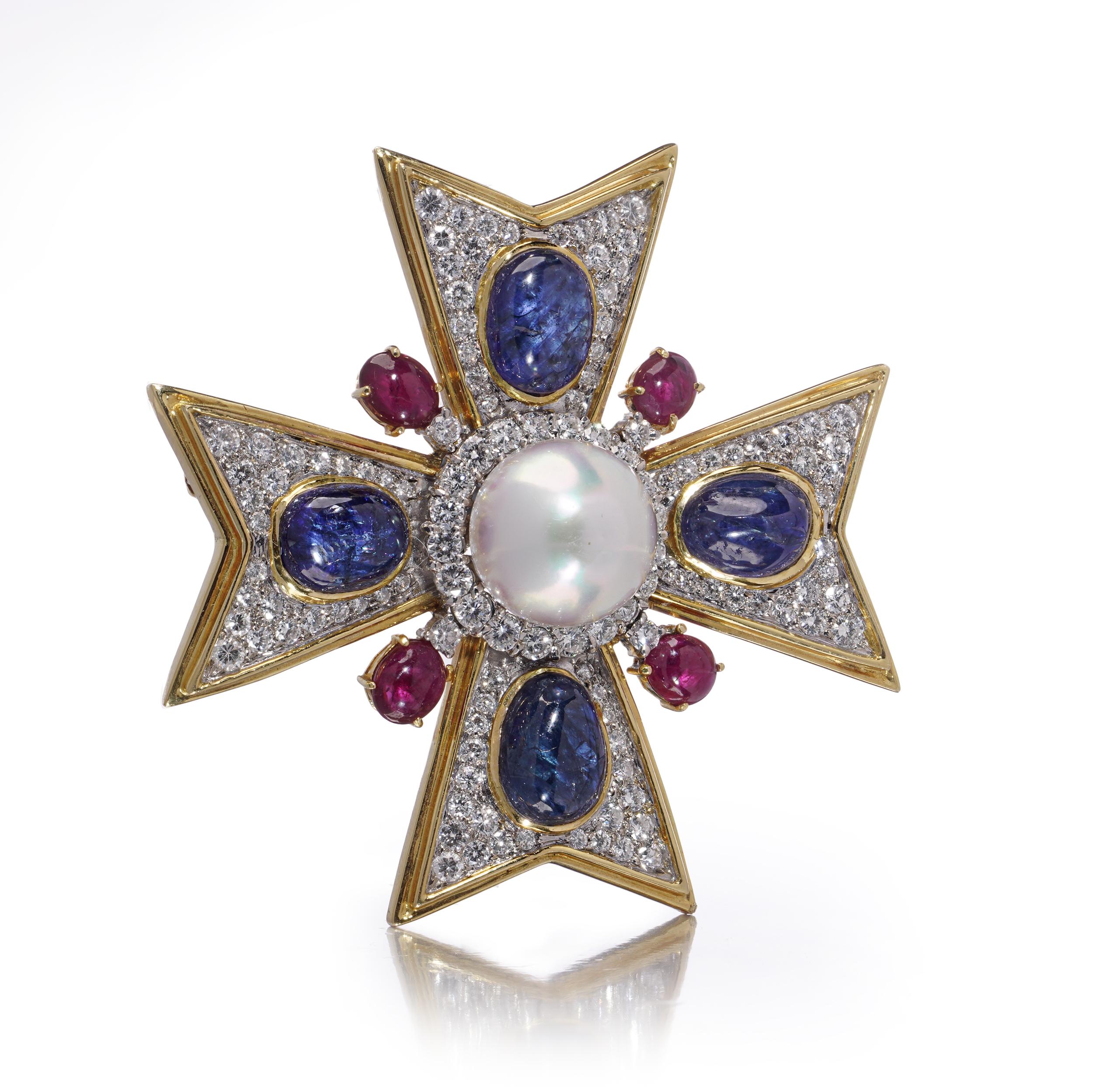 18kt Gold Gem-Set Maltese Cross Brooch en vente 1