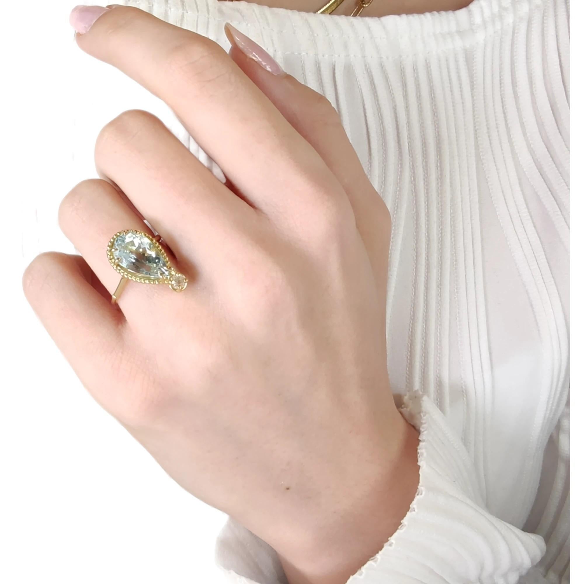 Women's 18kt Gold Handmade Aquamarine Diamonds Ring - Perfect Gift for Her