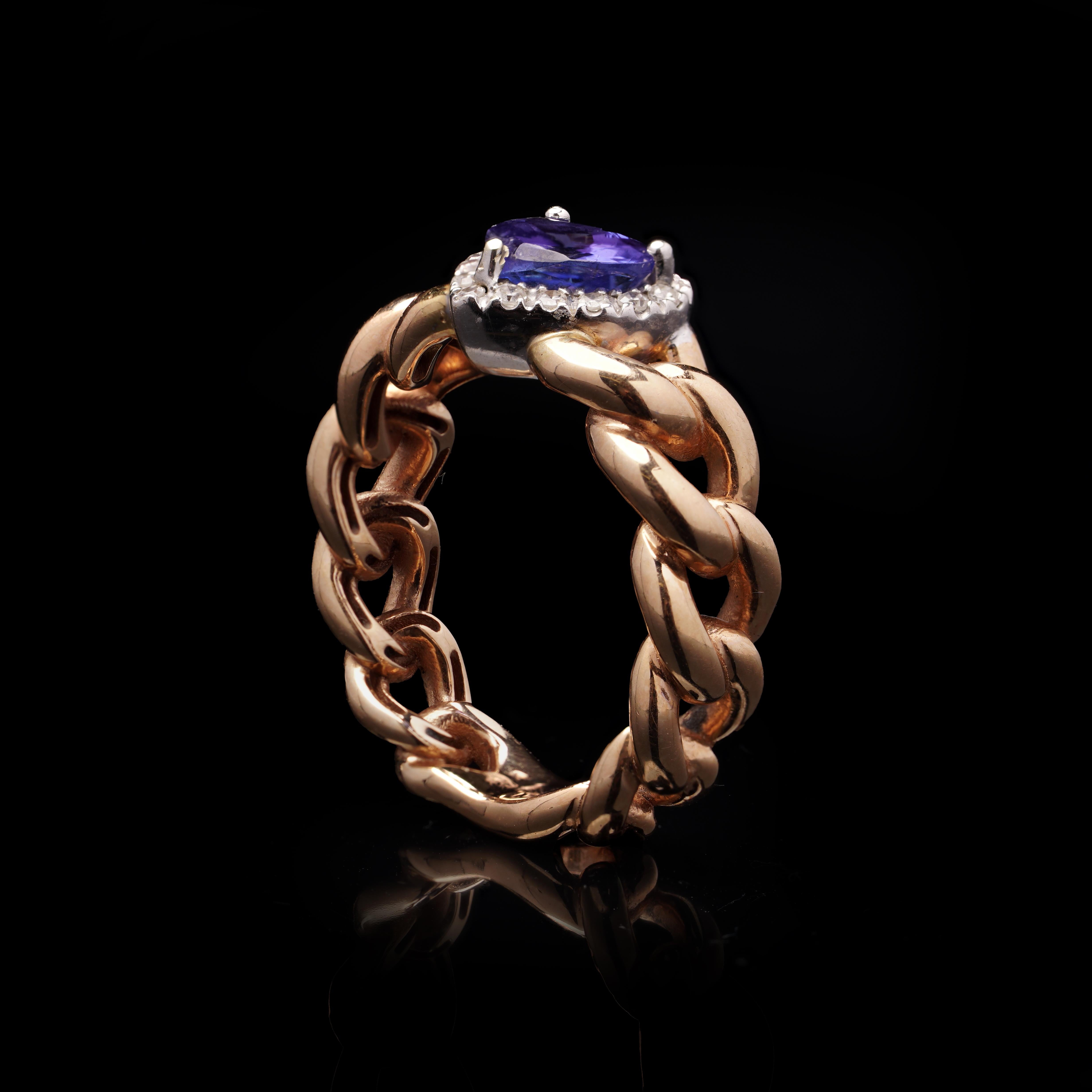 18kt Gold Heart-Shaped Tanzanite and Diamond Chain Link Ring For Sale 1