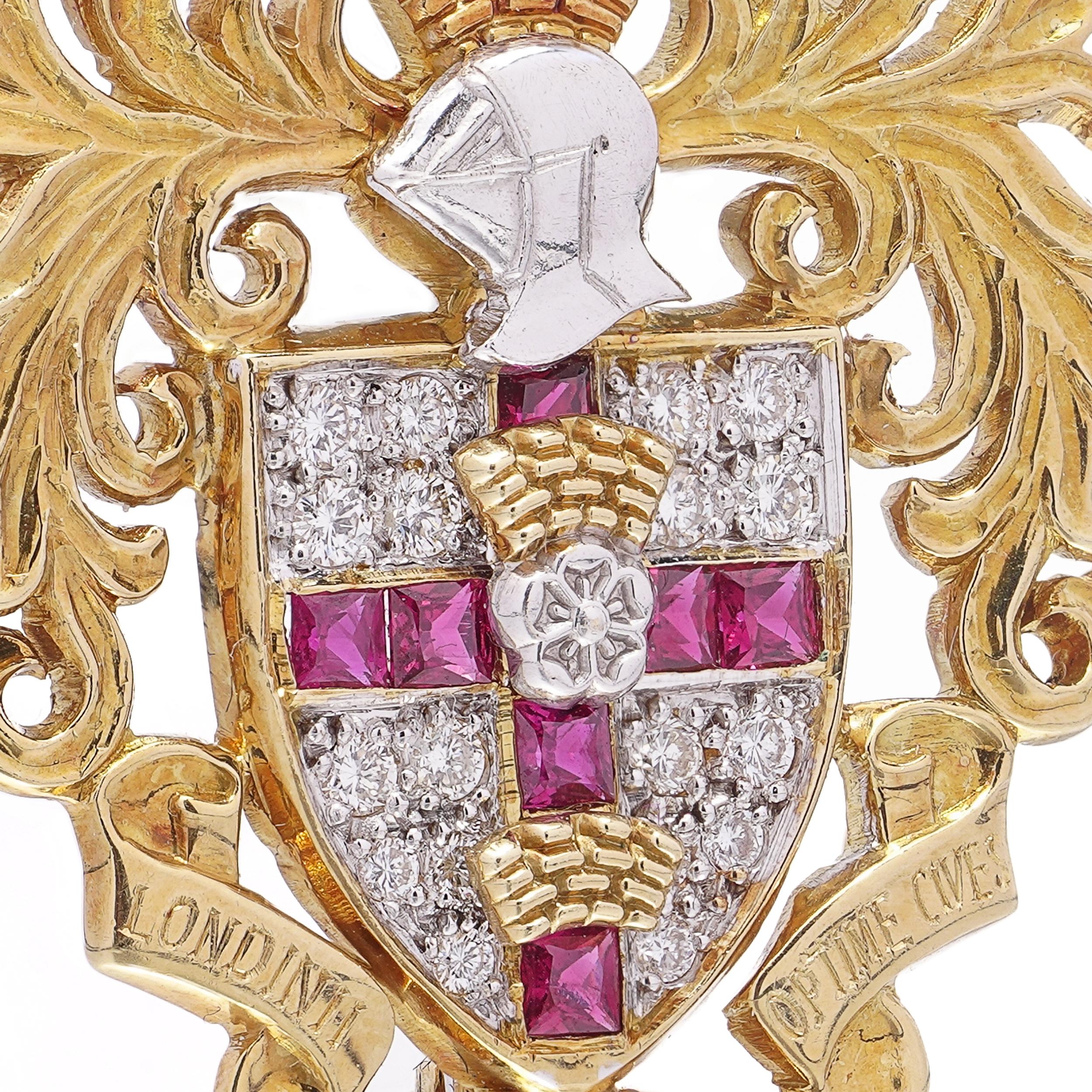 Spilla araldica in oro 18kt con diamanti e rubini, datata 2004 in vendita 1
