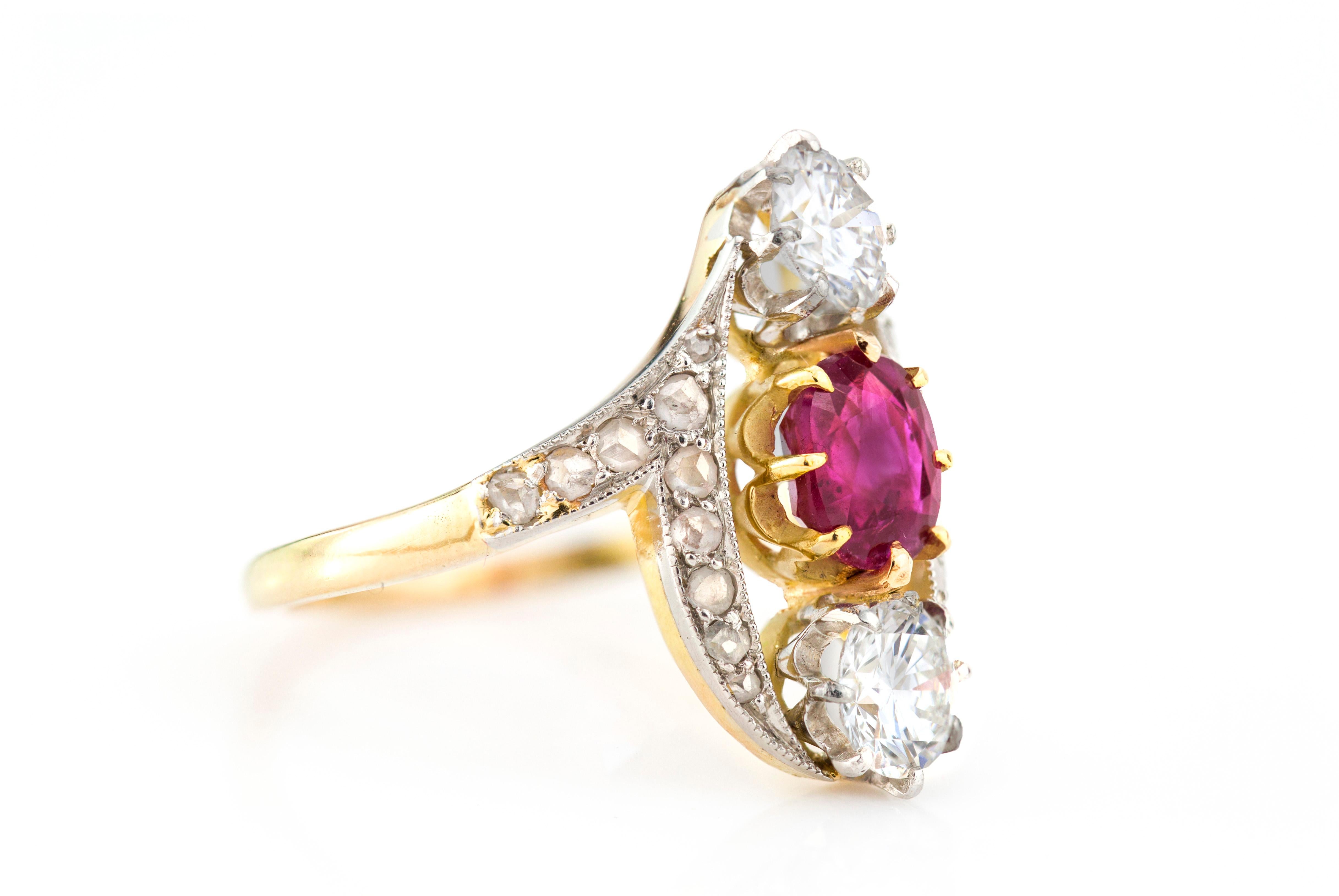 18 Karat Gold Ladies Ring with Natural Burma Ruby and Diamonds In Excellent Condition For Sale In Braintree, GB