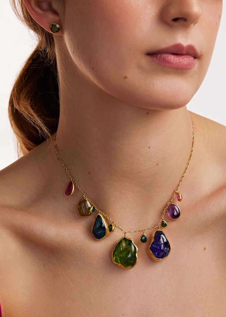18kt Gold Large Mixed Stones Colette Set Necklace In New Condition For Sale In London, GB