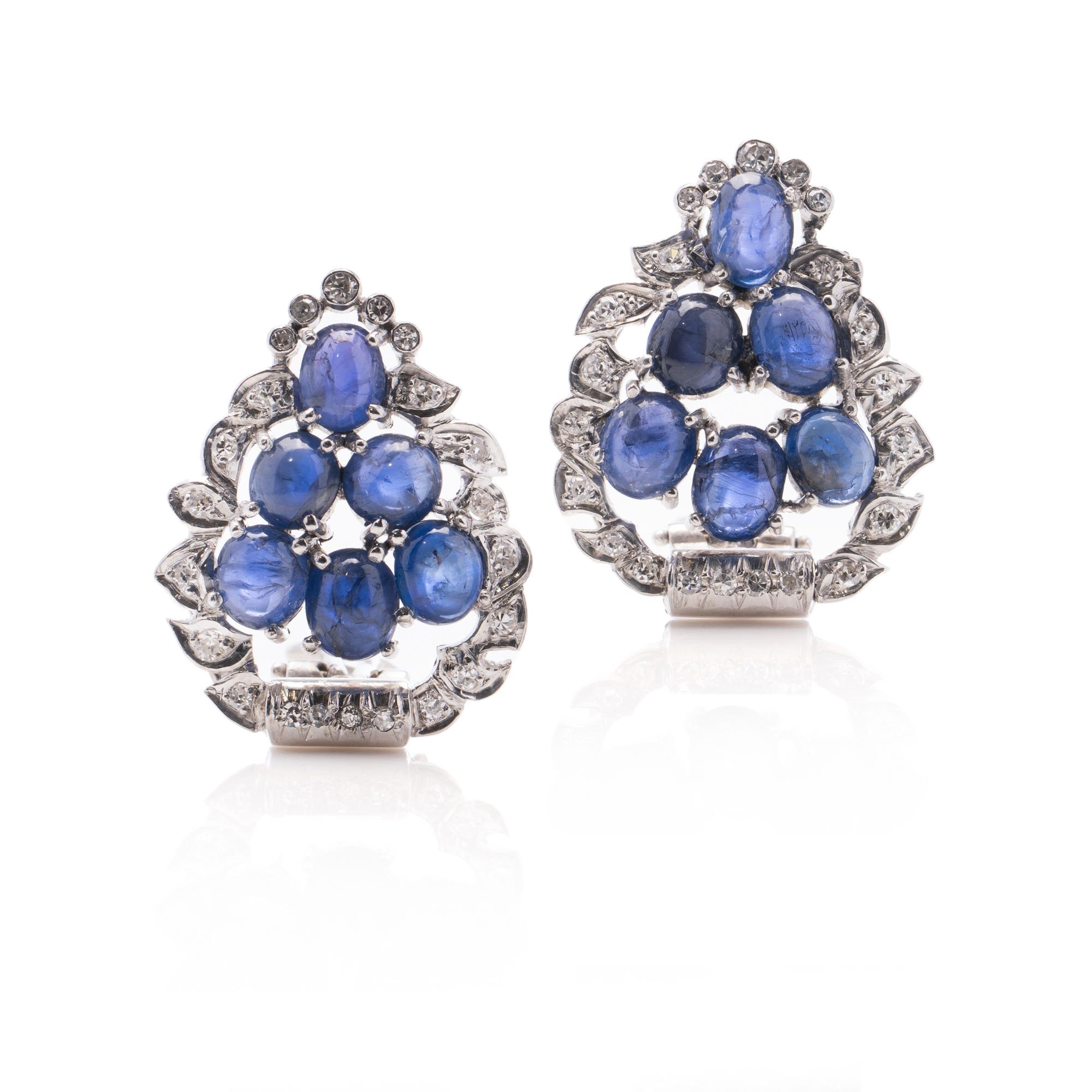 Presenting 18kt white gold clip-on earrings in the form of a leaf, adorned with beautiful natural blue sapphires and round brilliant diamonds.
These gorgeous earrings are the ideal combination of refinement and elegance, adding a bit of glitz to any