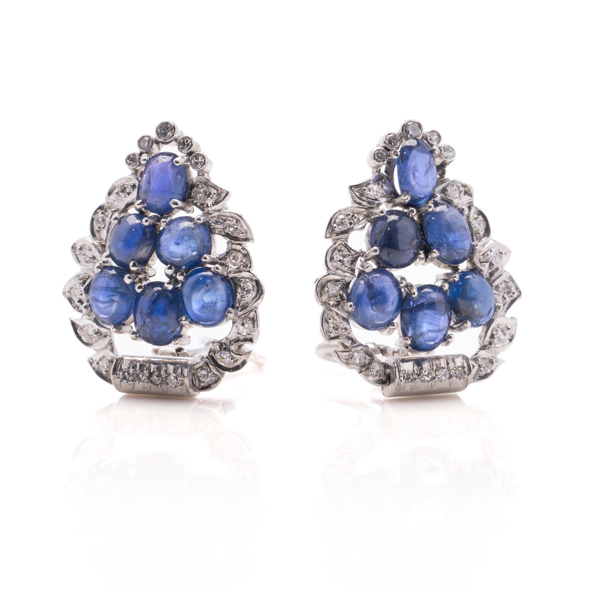 18k Gold Leaf-Shaped Earrings with Natural Cabochon Sapphires and Diamonds For Sale 3