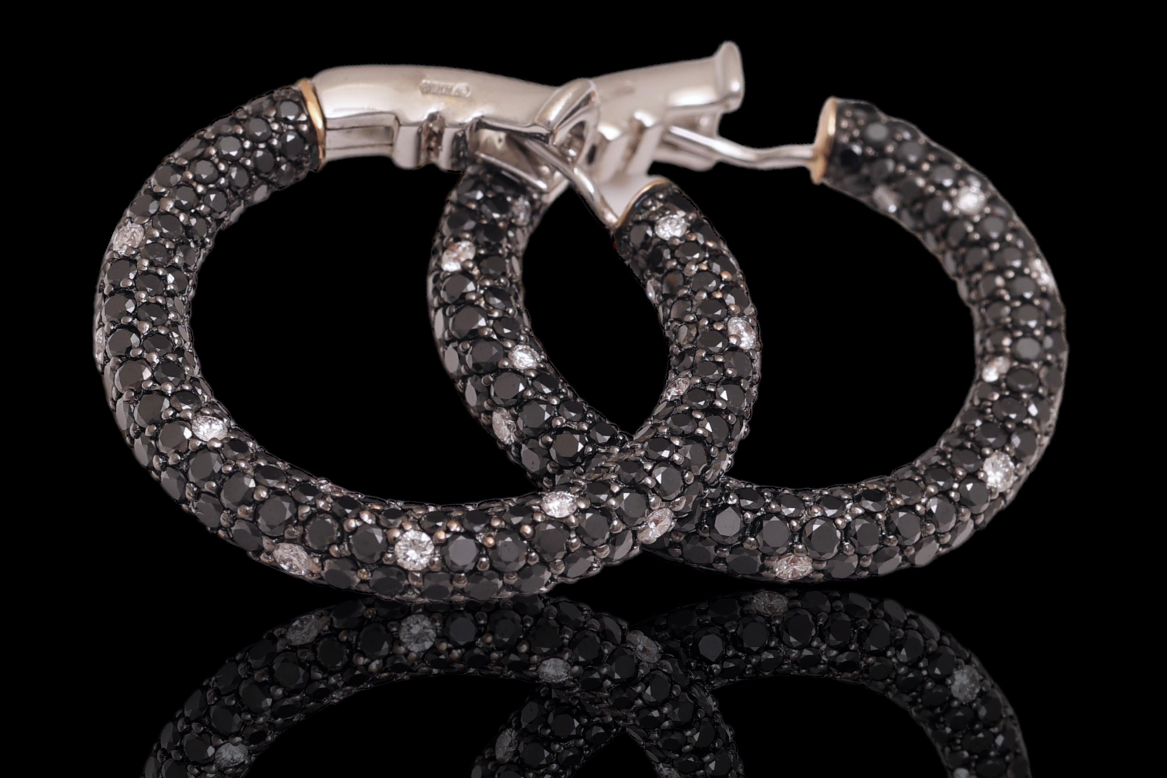 Brilliant Cut 18kt Gold Loop Earrings, 0, 78ct White Diamonds, 7, 14ct Black Diamonds For Sale