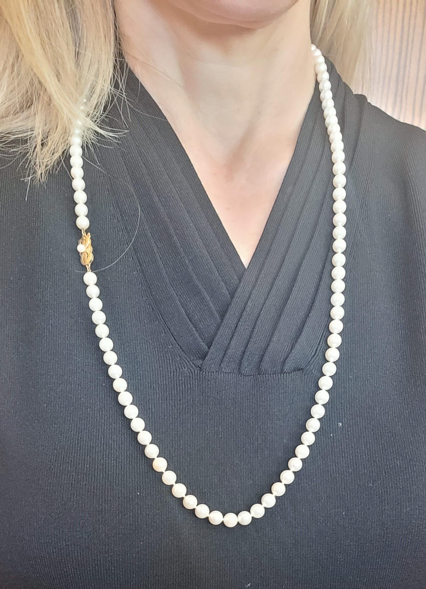 18kt Gold Mikimoto Akoya Pearl Necklace & Bracelet Set, 32 In, 6.6mm, Beautiful For Sale 1
