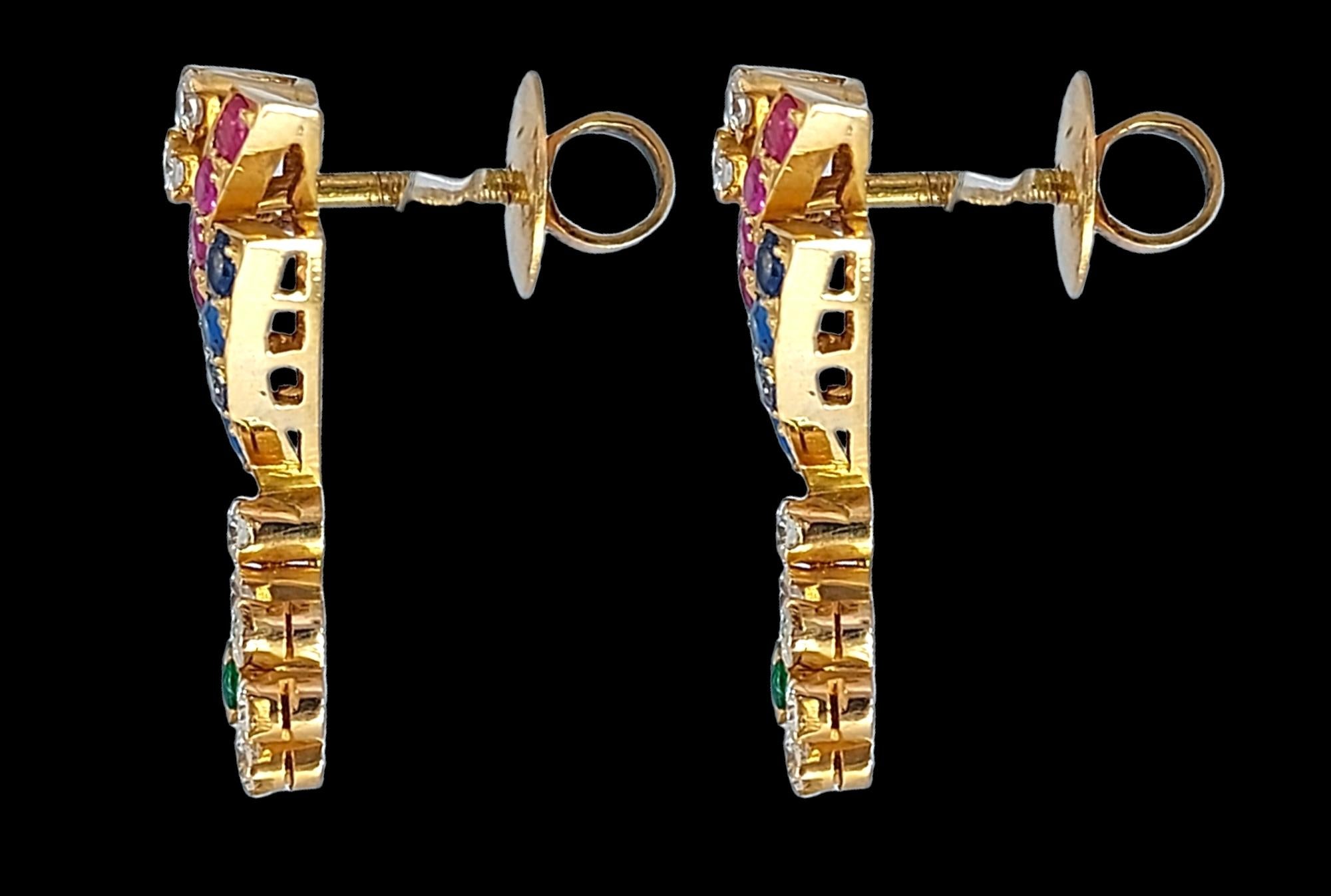  Collier, boucles d'oreilles, bracelet en or 18 carats, bague sertie de diamants et pierres précieuses en vente 1