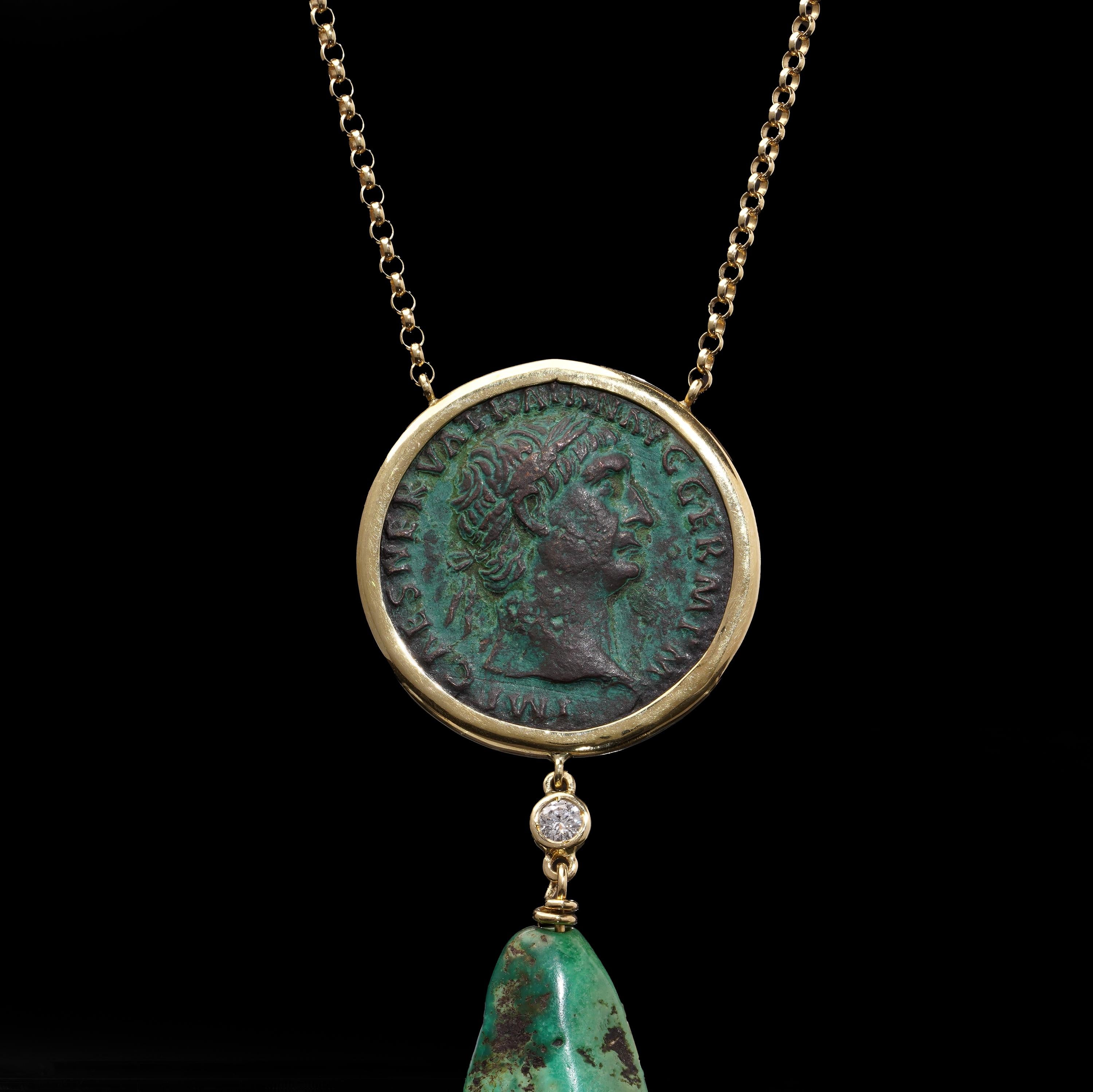 COLLANA IN ORO 18KT CON MONETA DI TRAIANO E GOCCIA DI TURCHESE  c.98-99 d.C. In condizioni ottime in vendita a Braintree, GB