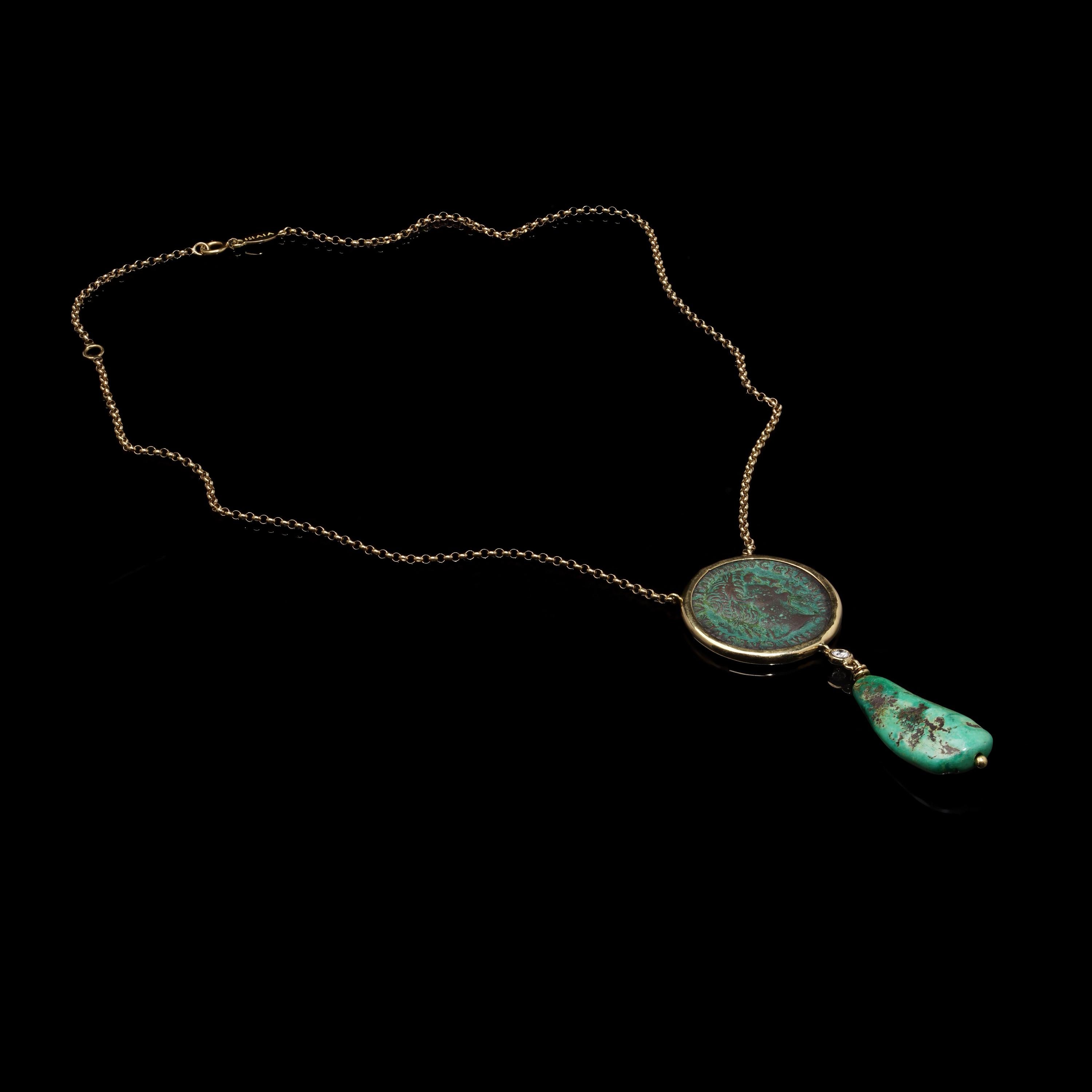 COLLANA IN ORO 18KT CON MONETA DI TRAIANO E GOCCIA DI TURCHESE  c.98-99 d.C. in vendita 2
