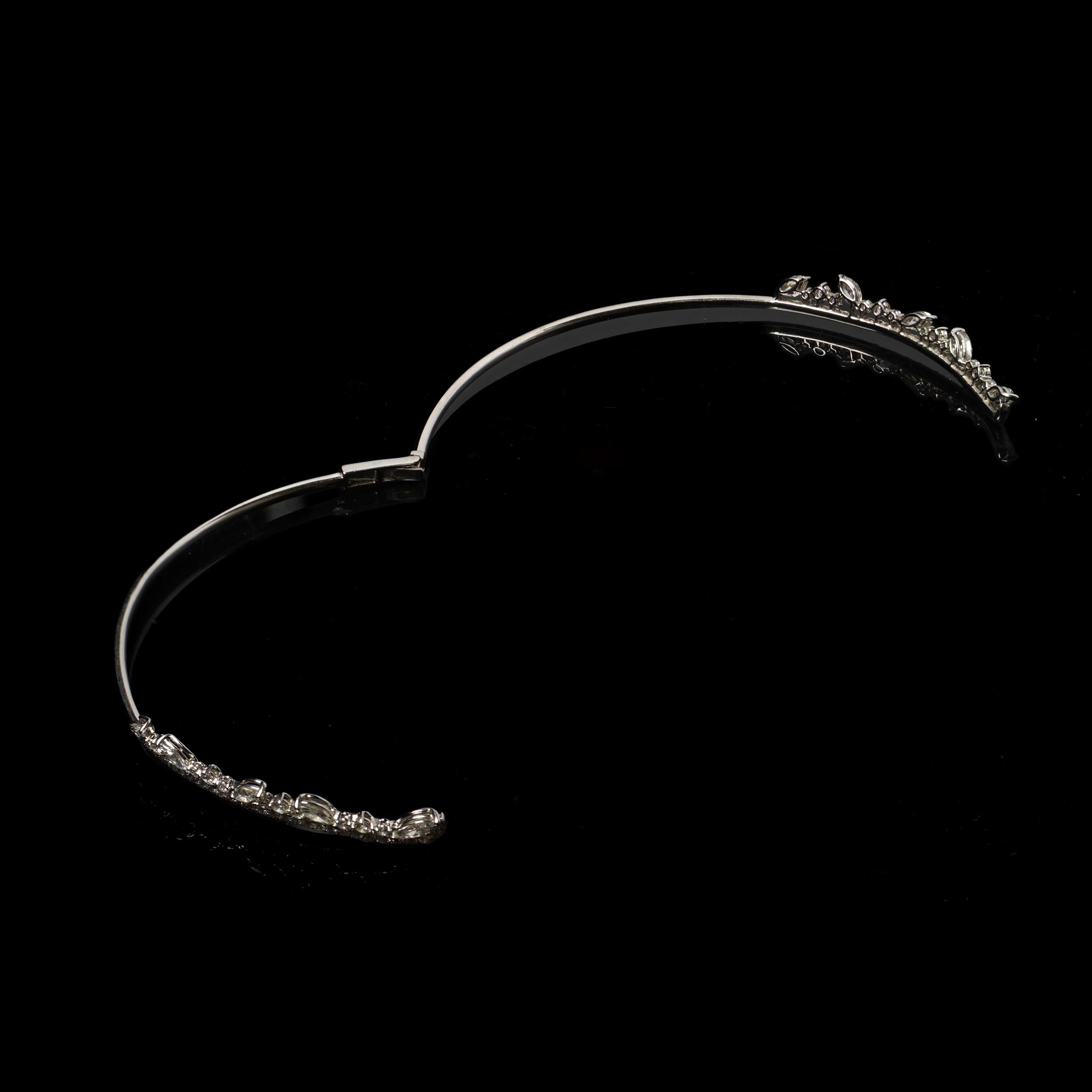 Girocollo/tiara aperta in oro 18kt con diamanti Marquise e Brillianti rotondi In condizioni buone in vendita a Braintree, GB