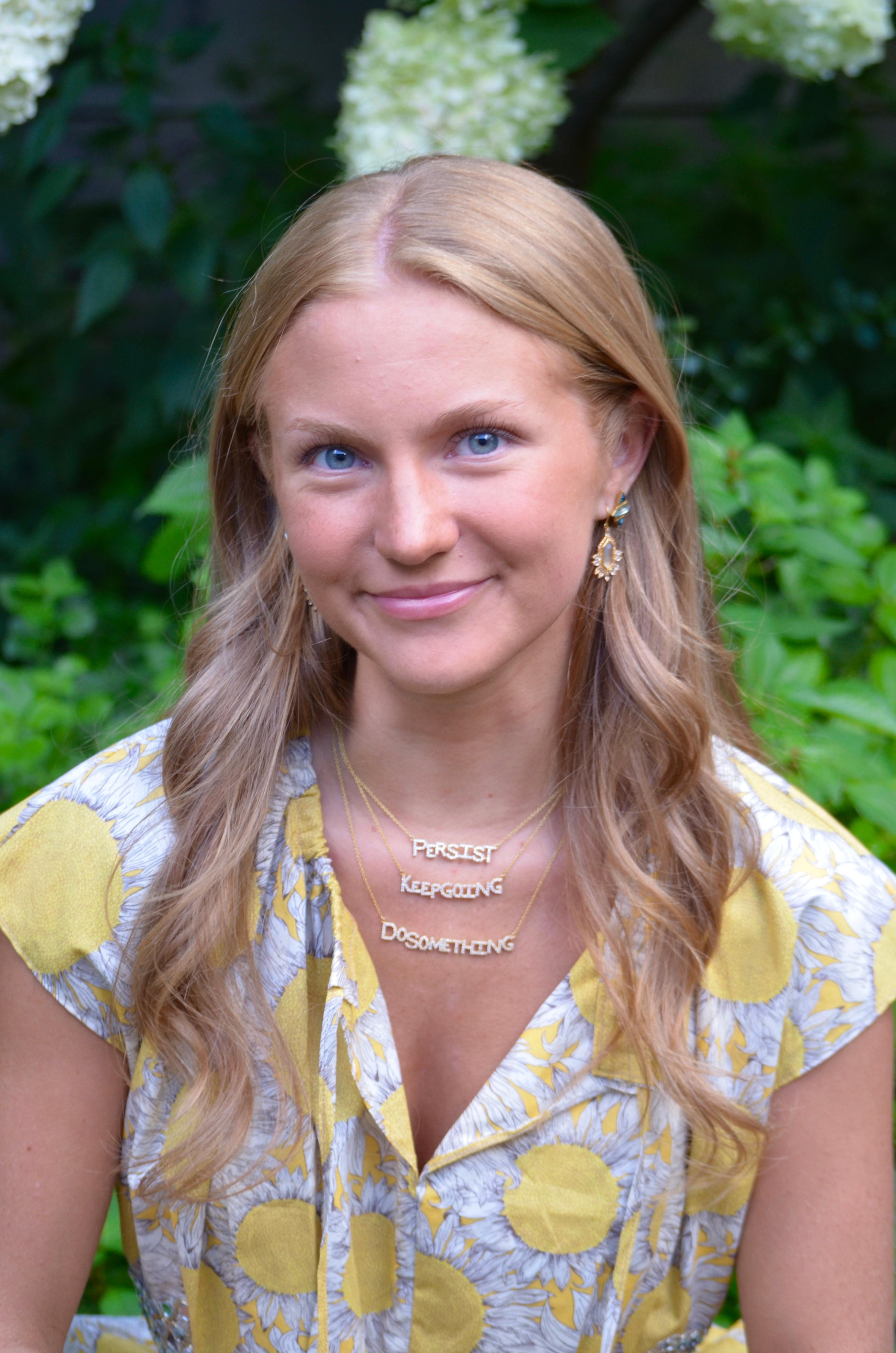 Make the most of every day with this 18kt Gold plated PERSIST necklace.   This necklace is both sparkly and inspiring, and will give you just the reminder you need to keep going, no matter the circumstances.  This necklace sits right at the nape of