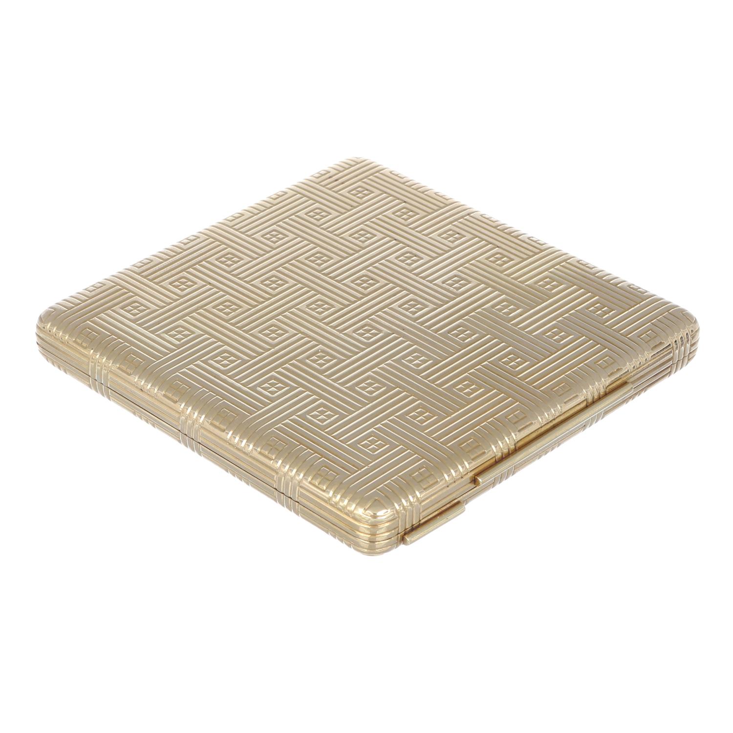 18Kt Gold Rare Compact Powder Box - Made in Italy 1970 circa - Geometric Pattern For Sale 5