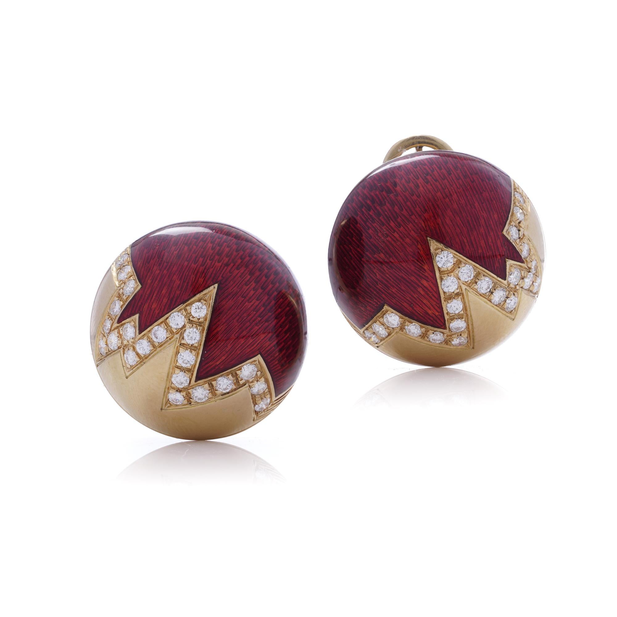Orecchini a clip in oro 18kt con smalto rosso e diamanti in vendita 1