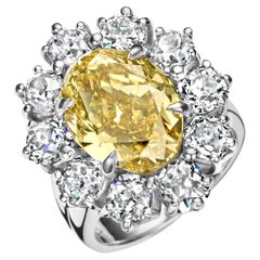 18kt Gold Ring 7.17ct Natural Fancy Yellow Oval Diamond & 4.5ct White Diamonds