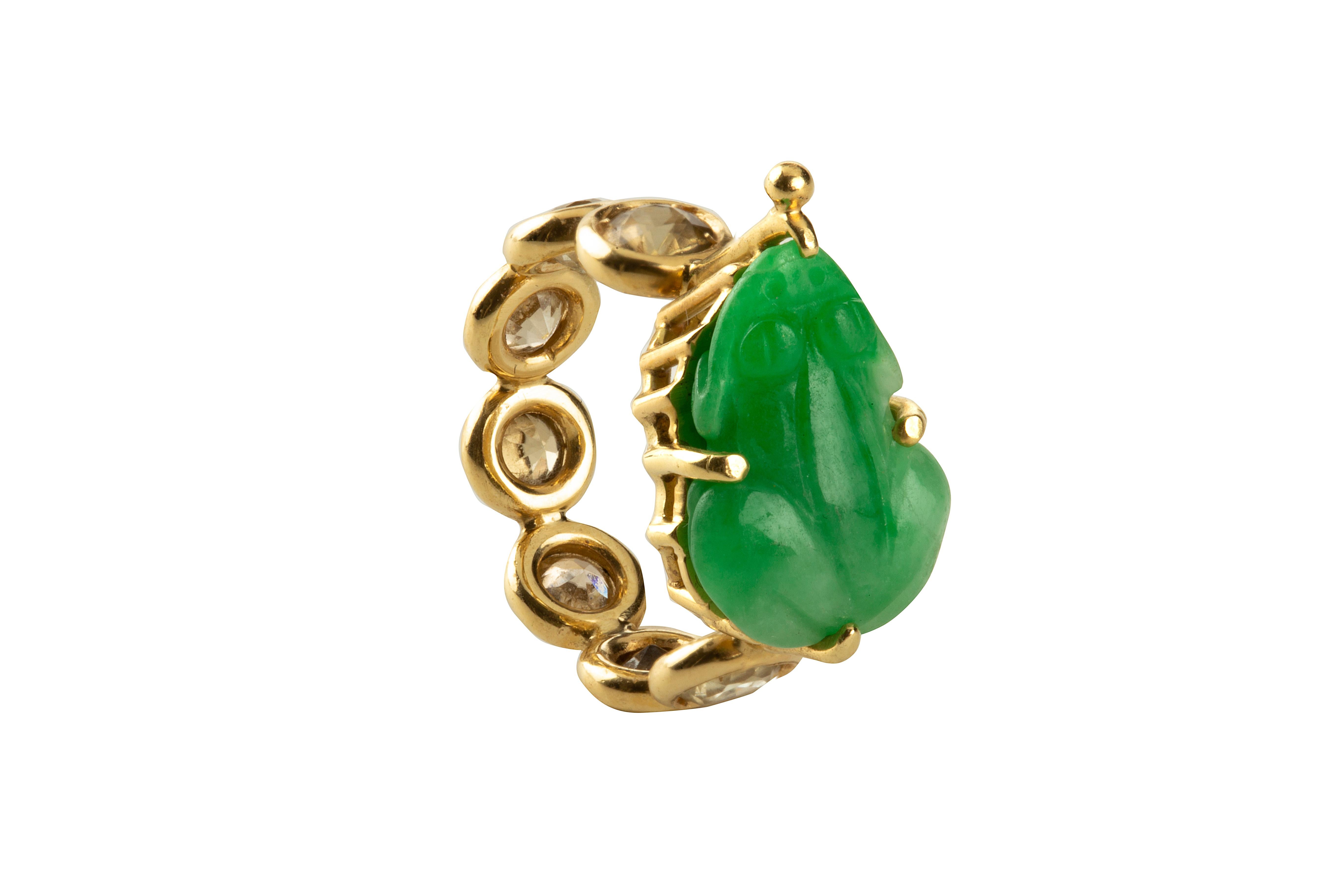 Taille mixte Bague en or 18 carats avec citrine et jade grenouille sculpté, antiquité en vente