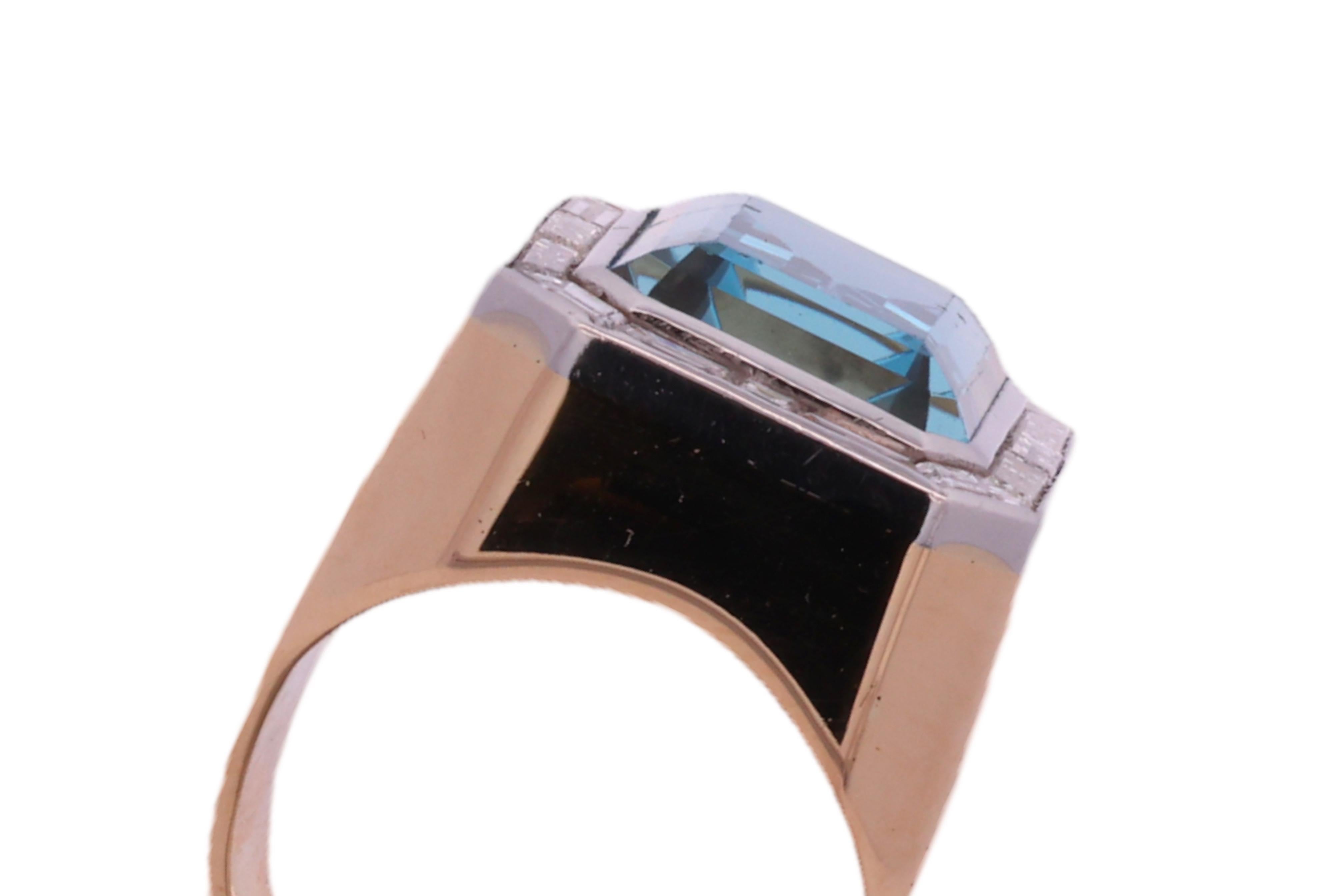 Women's or Men's 18kt Gold Ring GRS Certified Santa Maria Aquamarine 15.6ct, Estate Sultan Oman For Sale