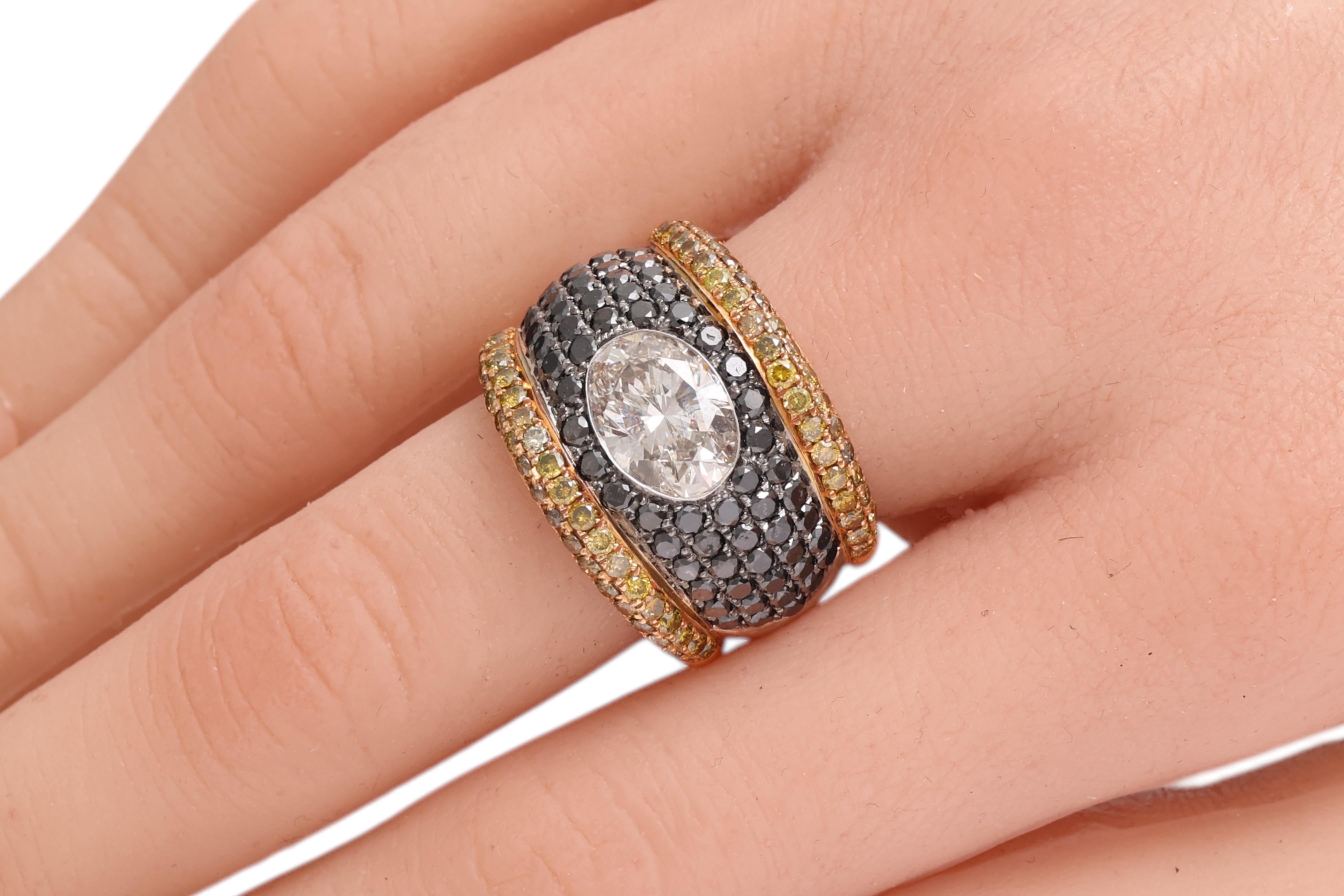 18kt Gold Ring with Black & Fancy Cognac Diamonds, 2.31ct Large Oval Diamond For Sale 4
