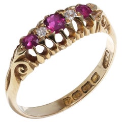 Antique 18kt Gold Ring with Rubies and Diamonds