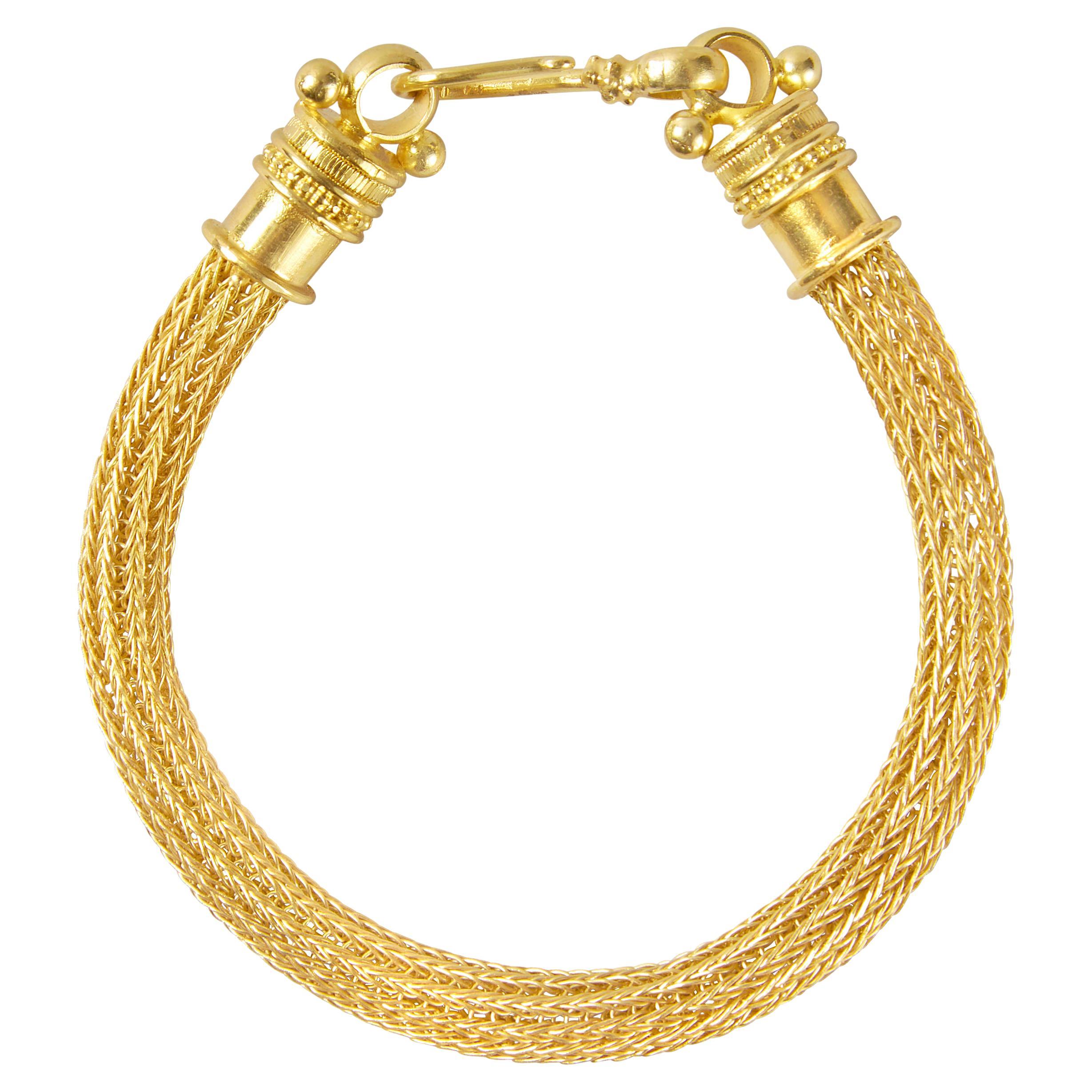 18kt Gold Rope Chain Bracelet with Hand Crafted Decorative Looped Clasp For Sale