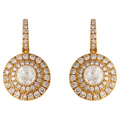 Boucles d'oreilles pendantes en or 18kt avec détails filigranes en diamants taillés en rose et en brillant