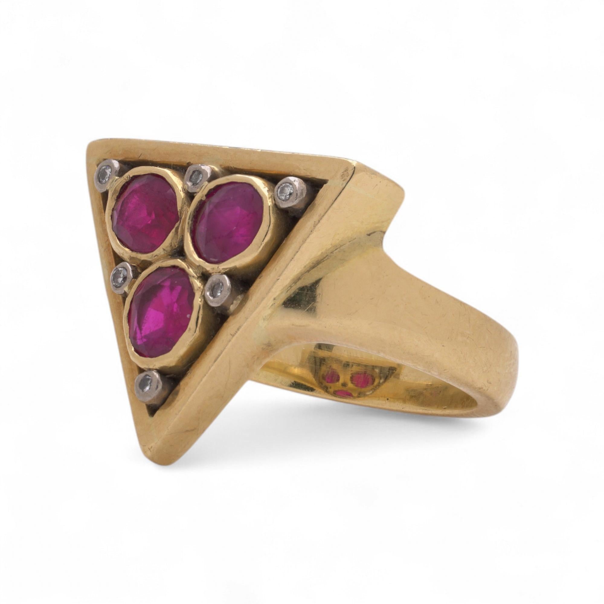 18kt Gold Rubin und Diamant Ring - UK 1970s Damen im Angebot