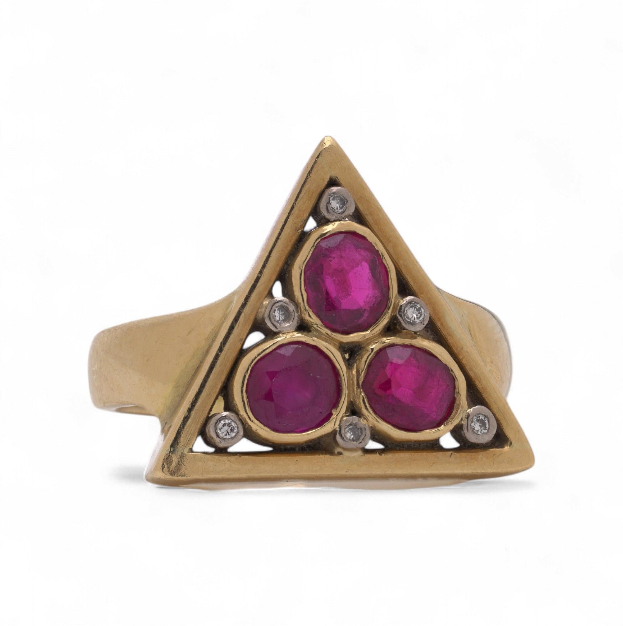 18kt Gold Rubin und Diamant Ring - UK 1970s im Angebot 1