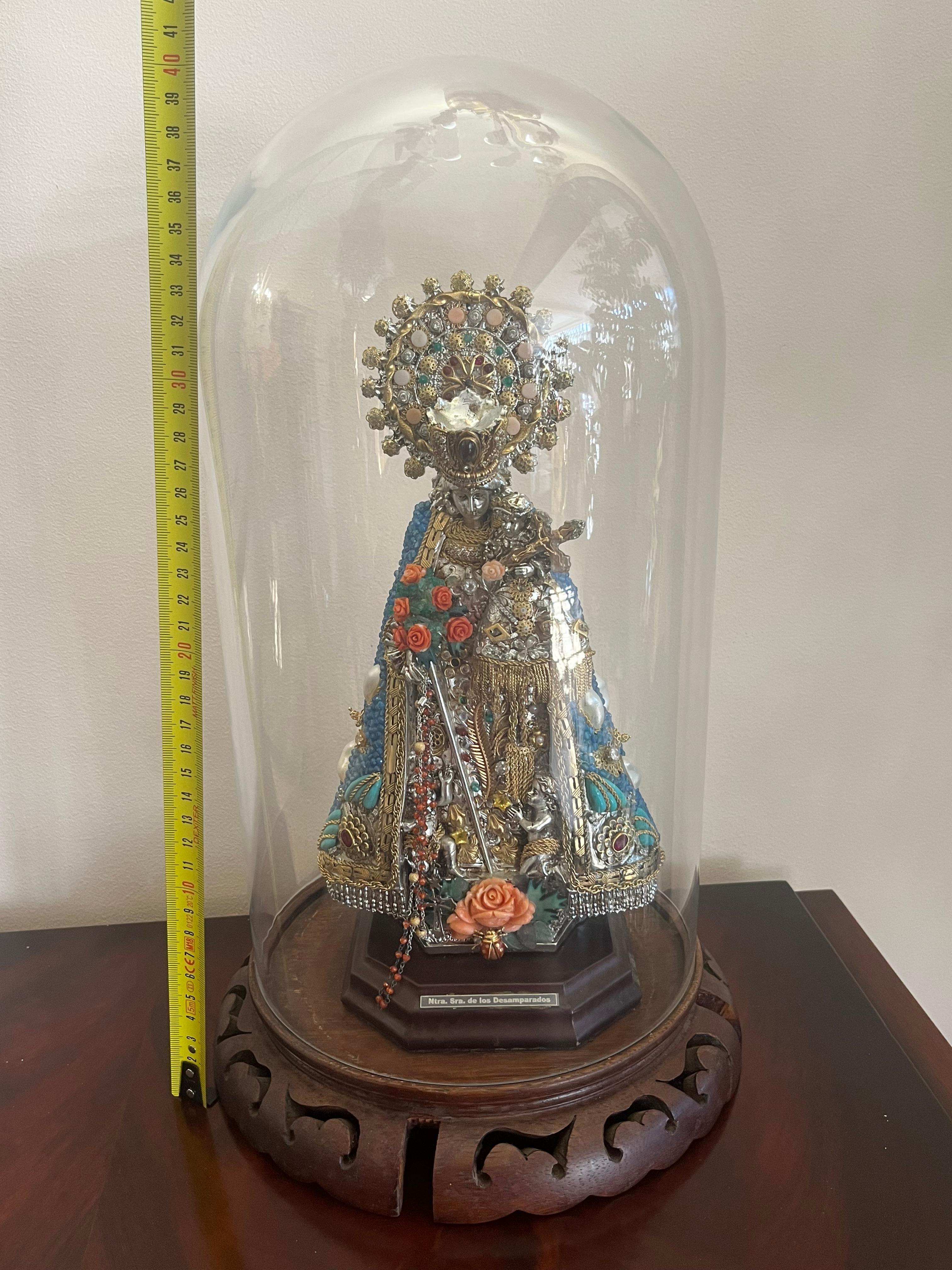 18kt Gold Statue De Nuestra Sra De Los Desamparados 'the Virgin of the Forsaken' For Sale 9