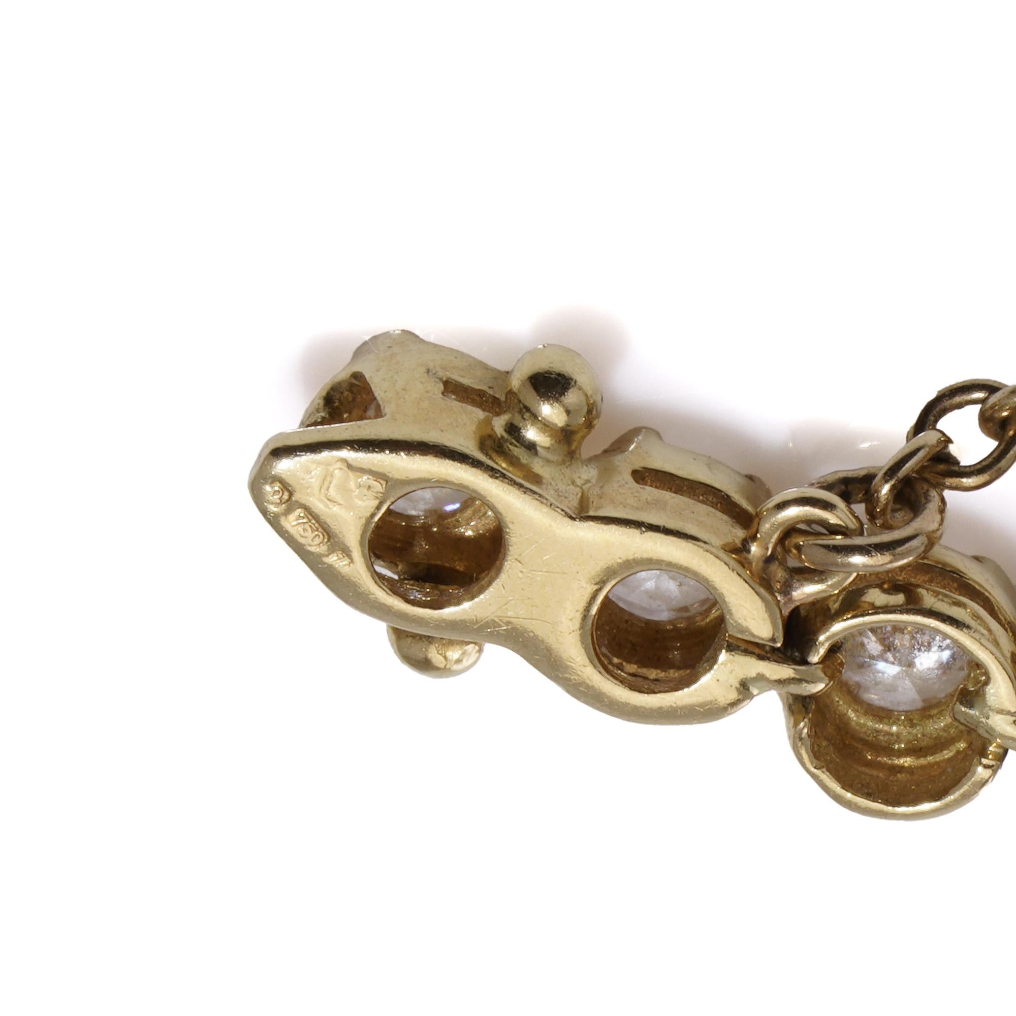 Bracelet tennis en or 18 carats serti de 6,30 carats de diamants ronds et brillants  en vente 2