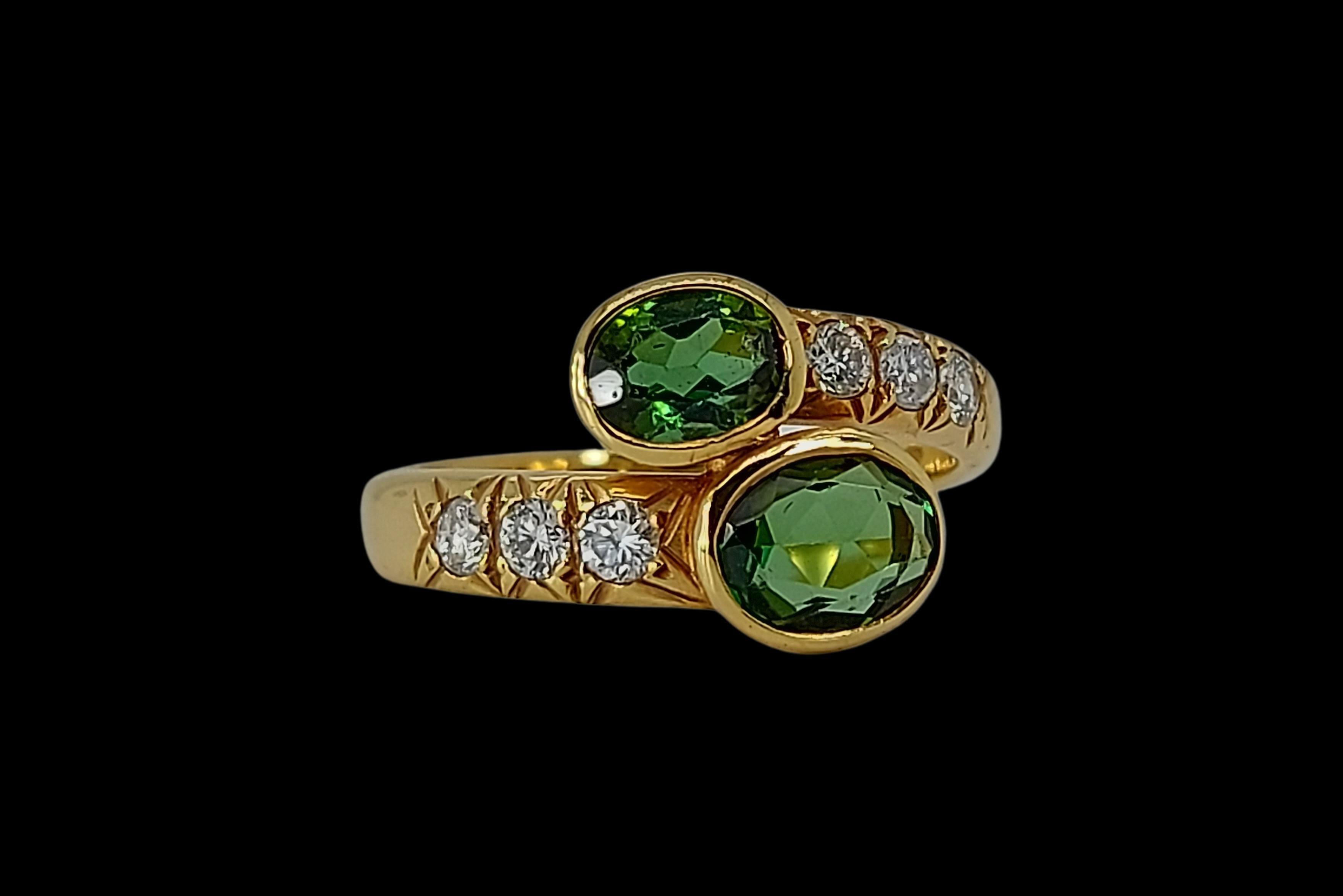 18 Karat Gold Toi Et Moi Ring mit 0,5 Karat Diamanten und 2,3 Karat Turmalin (Kunsthandwerker*in) im Angebot