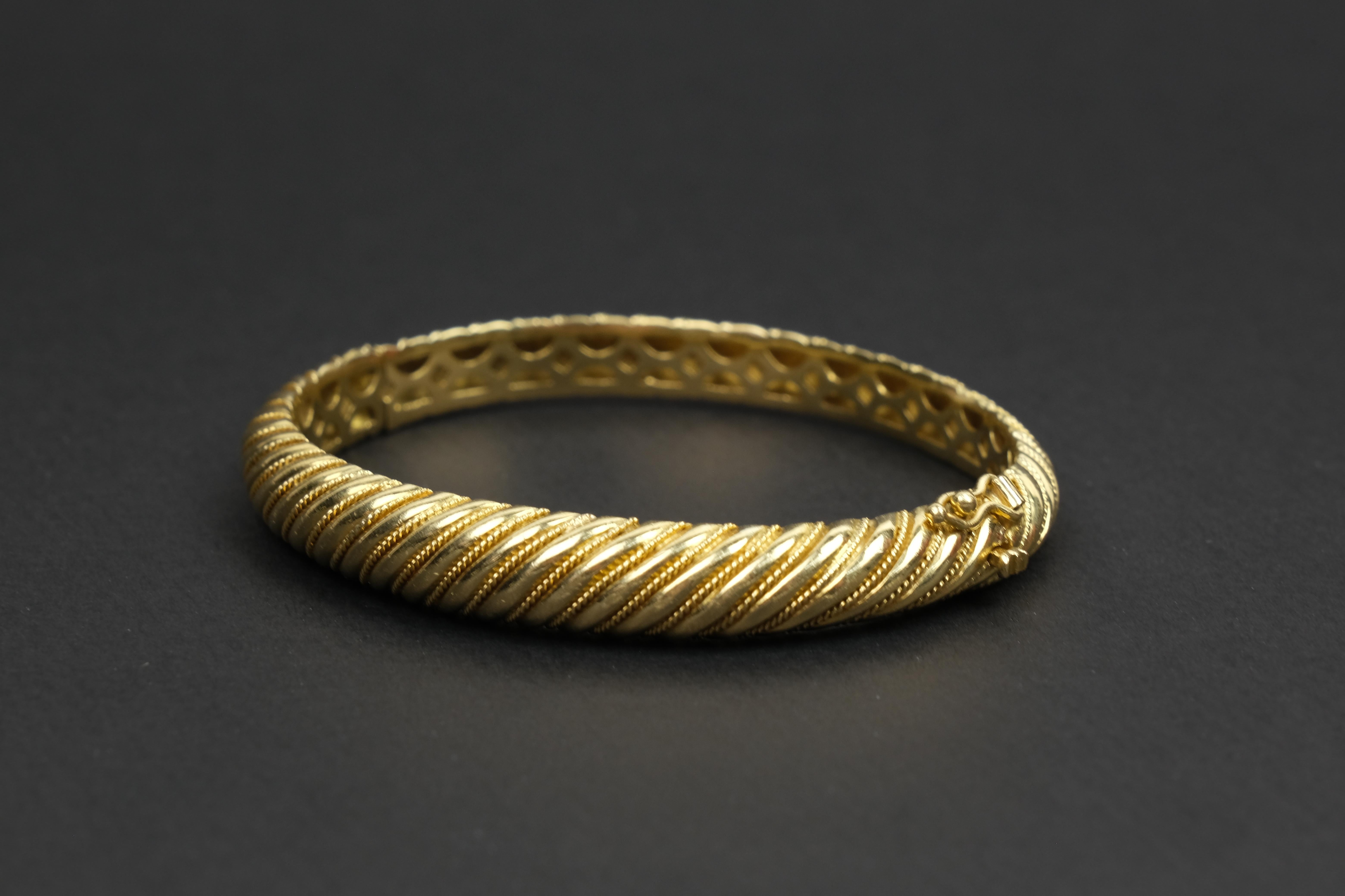 18 carat gold bangles