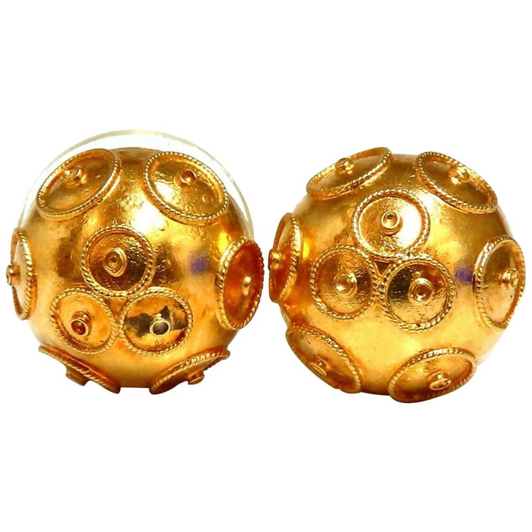18 Karat Gold Vintage Bohemian Ball Domed Gypsy Earrings at 1stDibs
