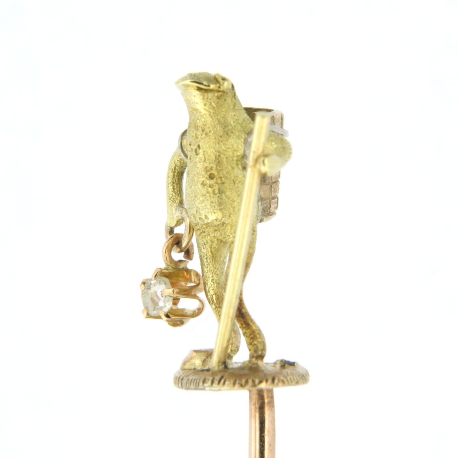18kt Gold Frog Stick Pin For Sale 1