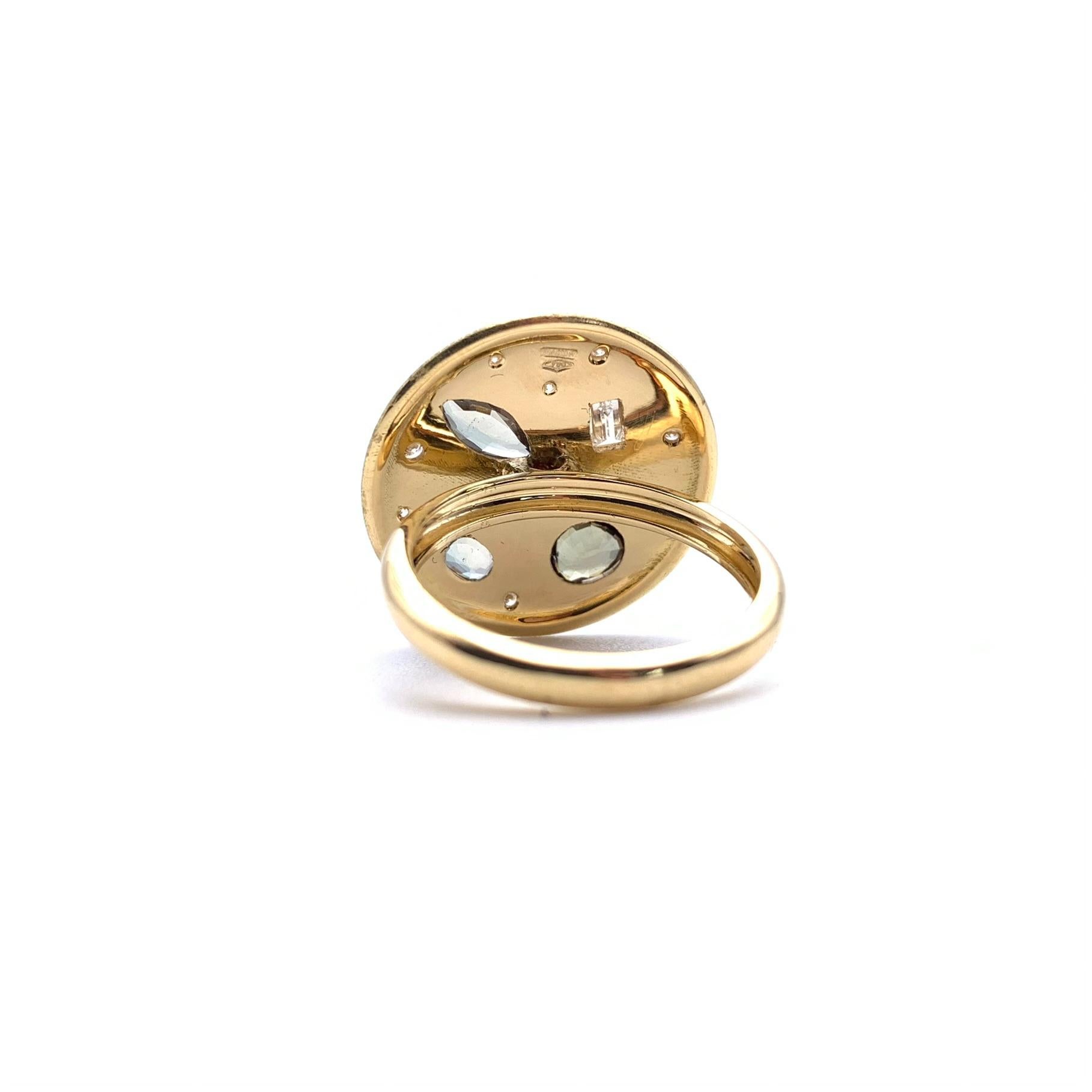 18KT Handmade Alexandrite and Diamond Disc Ring For Sale 4