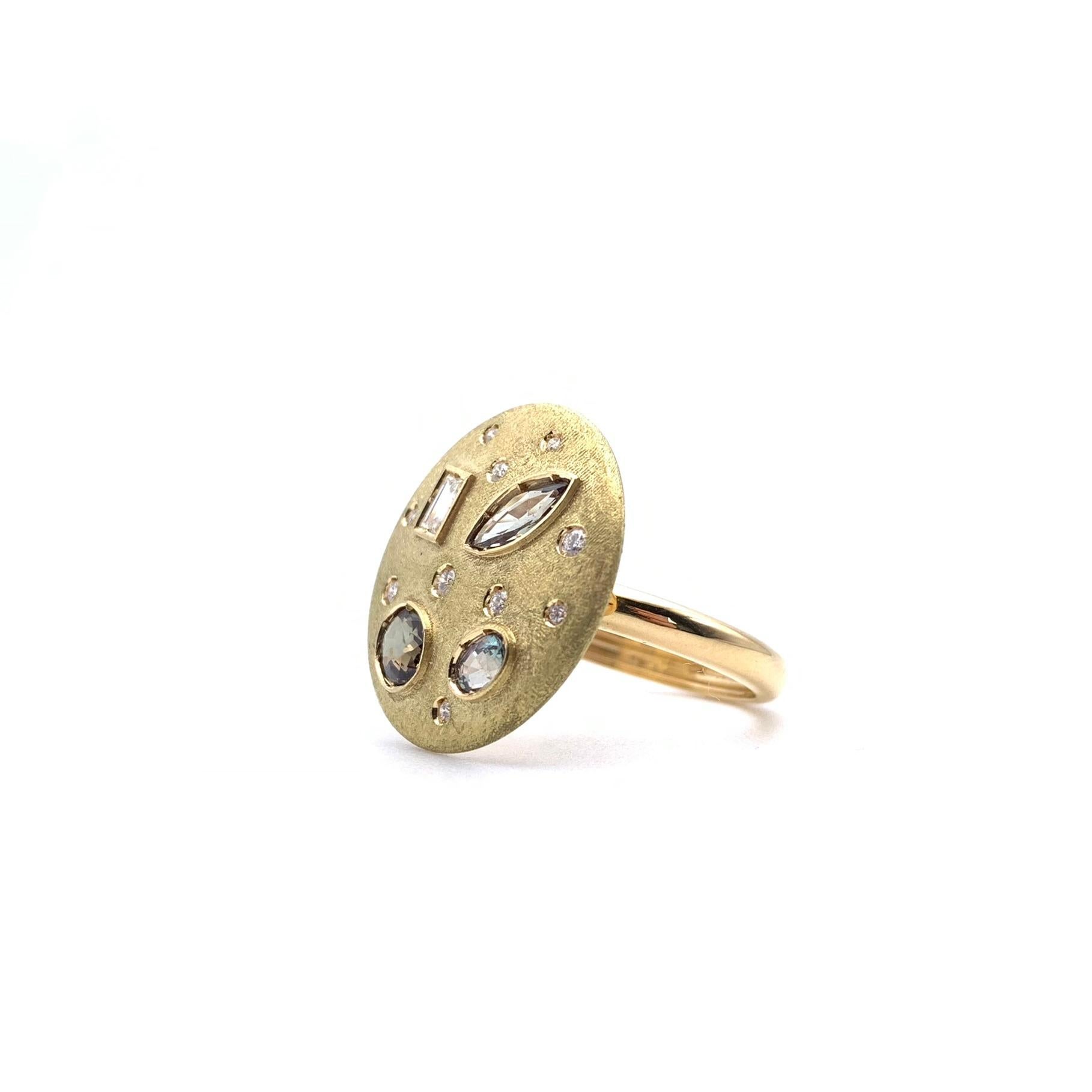 Round Cut 18KT Handmade Alexandrite and Diamond Disc Ring For Sale