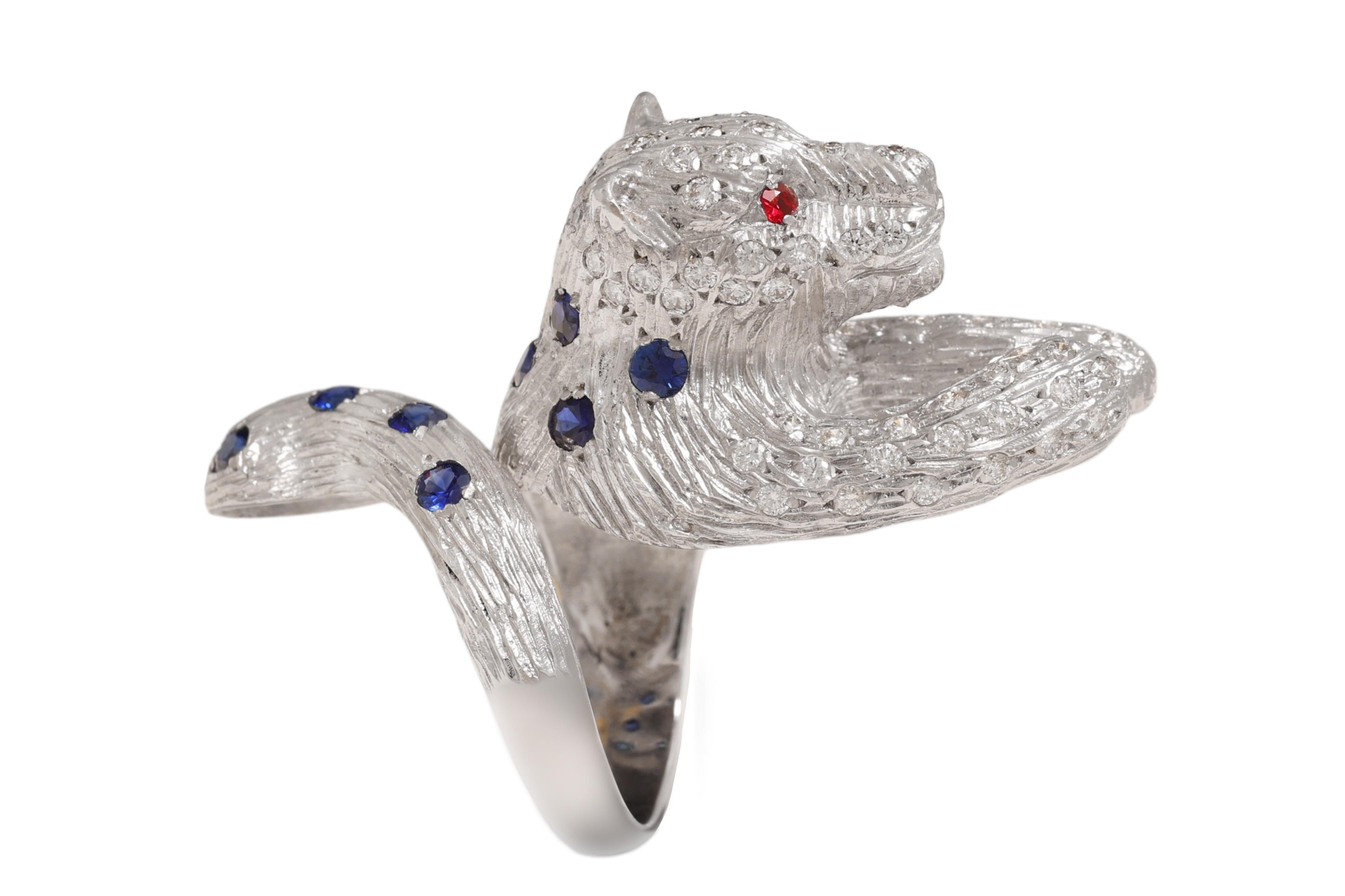 18 Karat Maramenos Pateras Panther- oder Tigerring mit Diamanten und Saphiren im Angebot 3