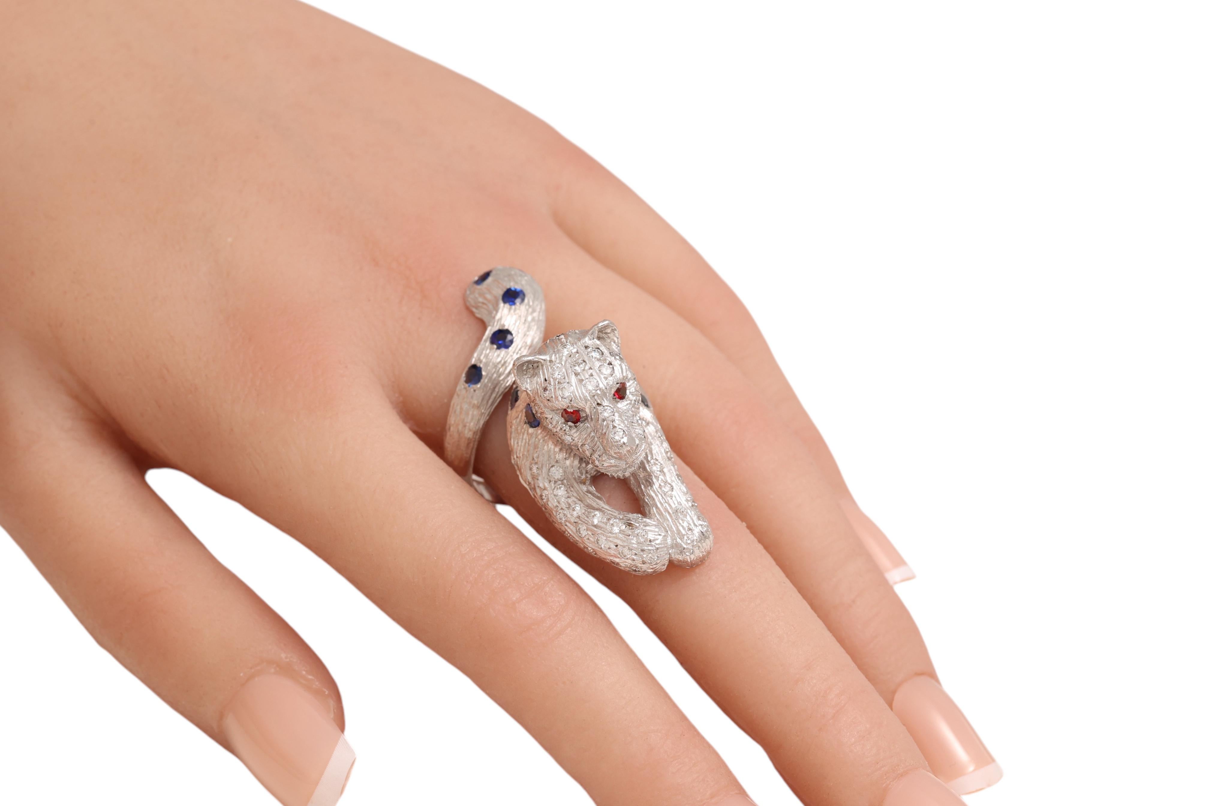 18 Karat Maramenos Pateras Panther- oder Tigerring mit Diamanten und Saphiren im Angebot 10