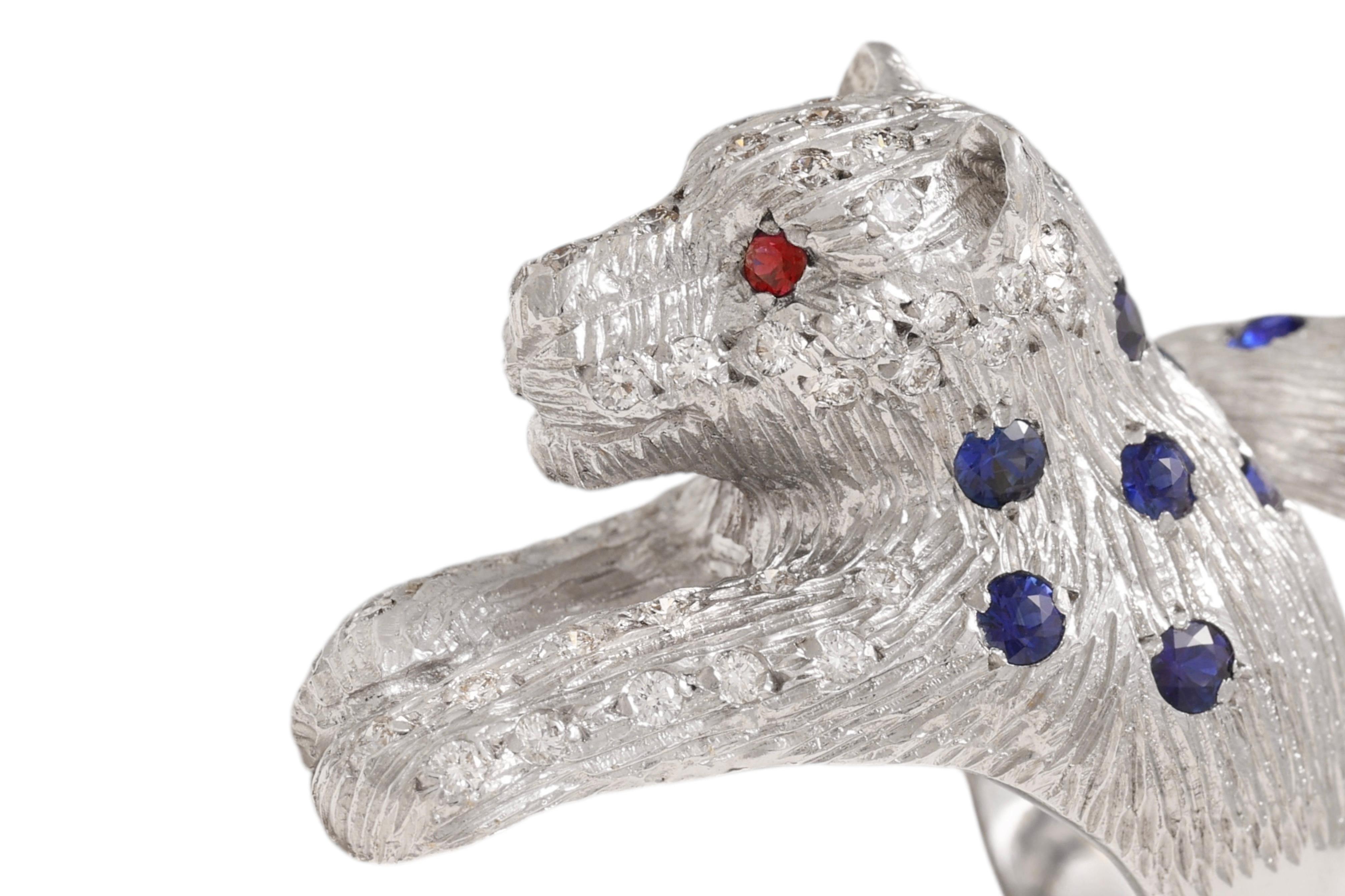 18 Karat Maramenos Pateras Panther- oder Tigerring mit Diamanten und Saphiren (Rundschliff) im Angebot