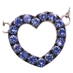 Collana Cuore in oro bianco e zaffiro blu naturale annerito Berca 1.8kt