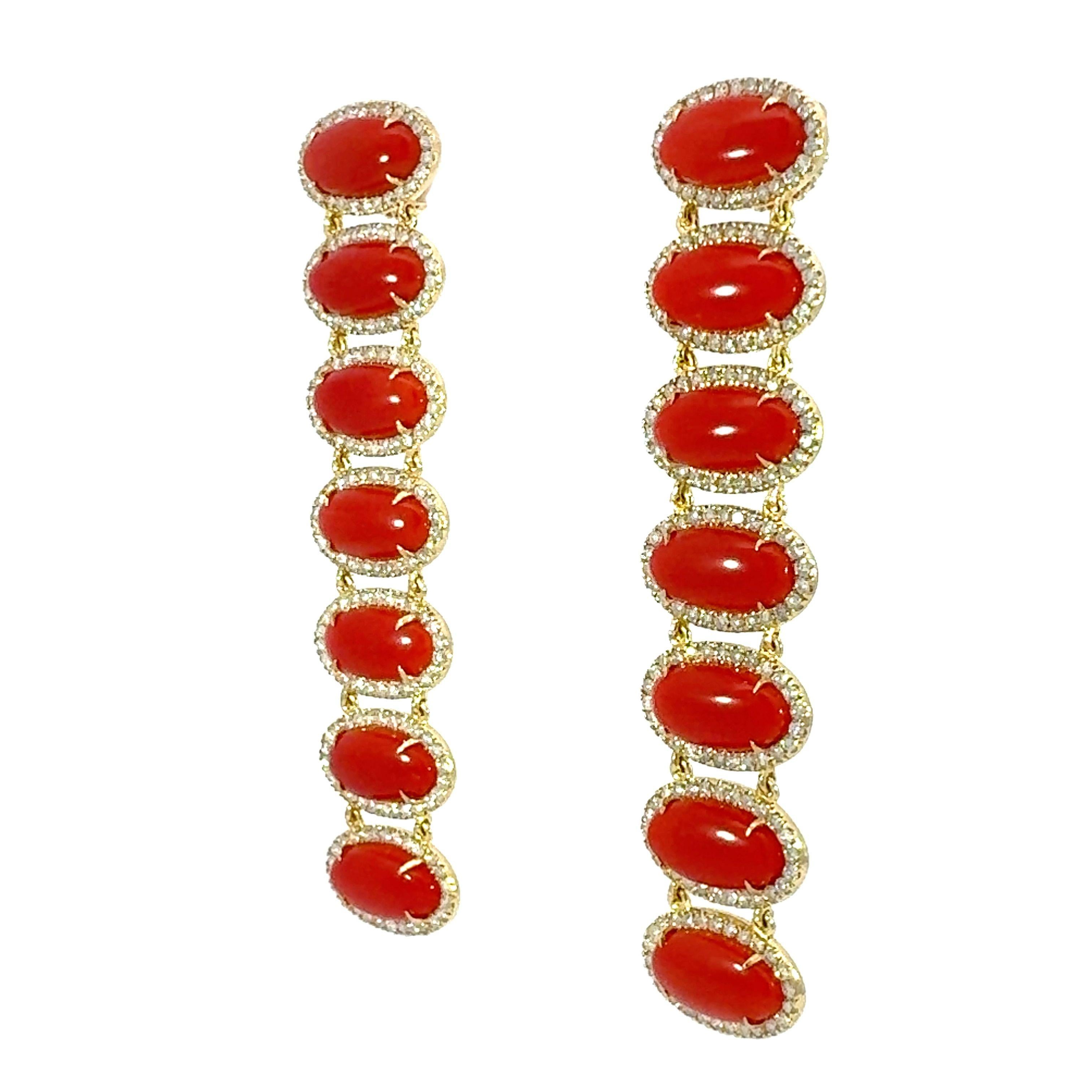 Orecchini in corallo naturale e diamanti 18Kt In condizioni Nuovo in vendita a New York, NY