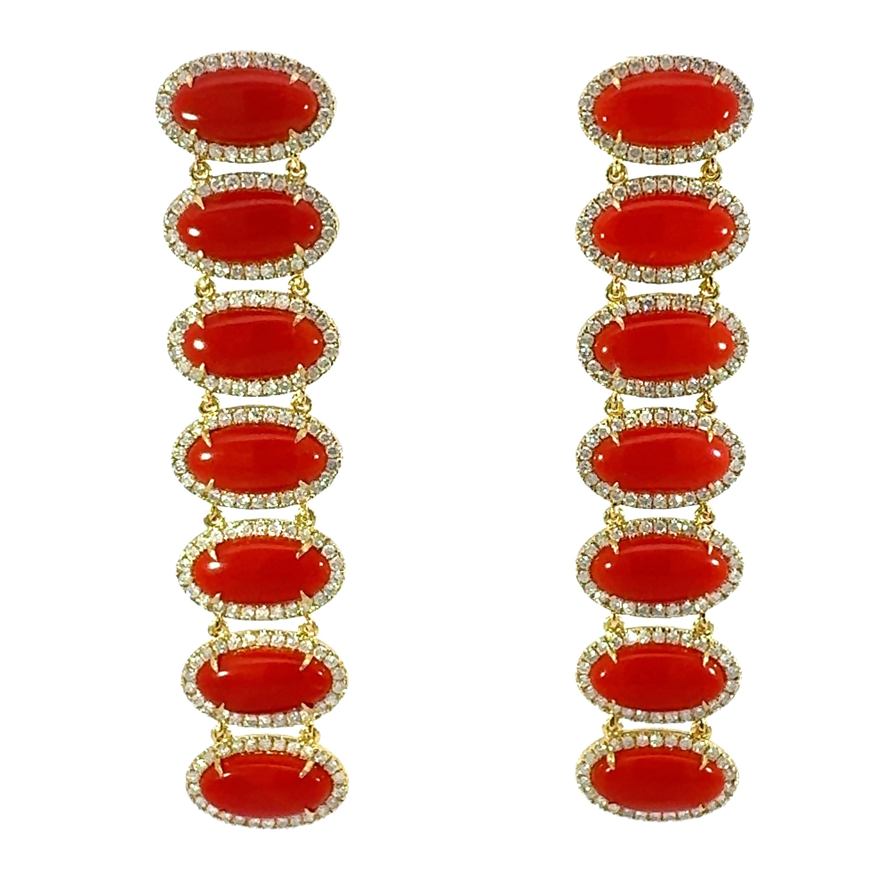 Donna Orecchini in corallo naturale e diamanti 18Kt in vendita