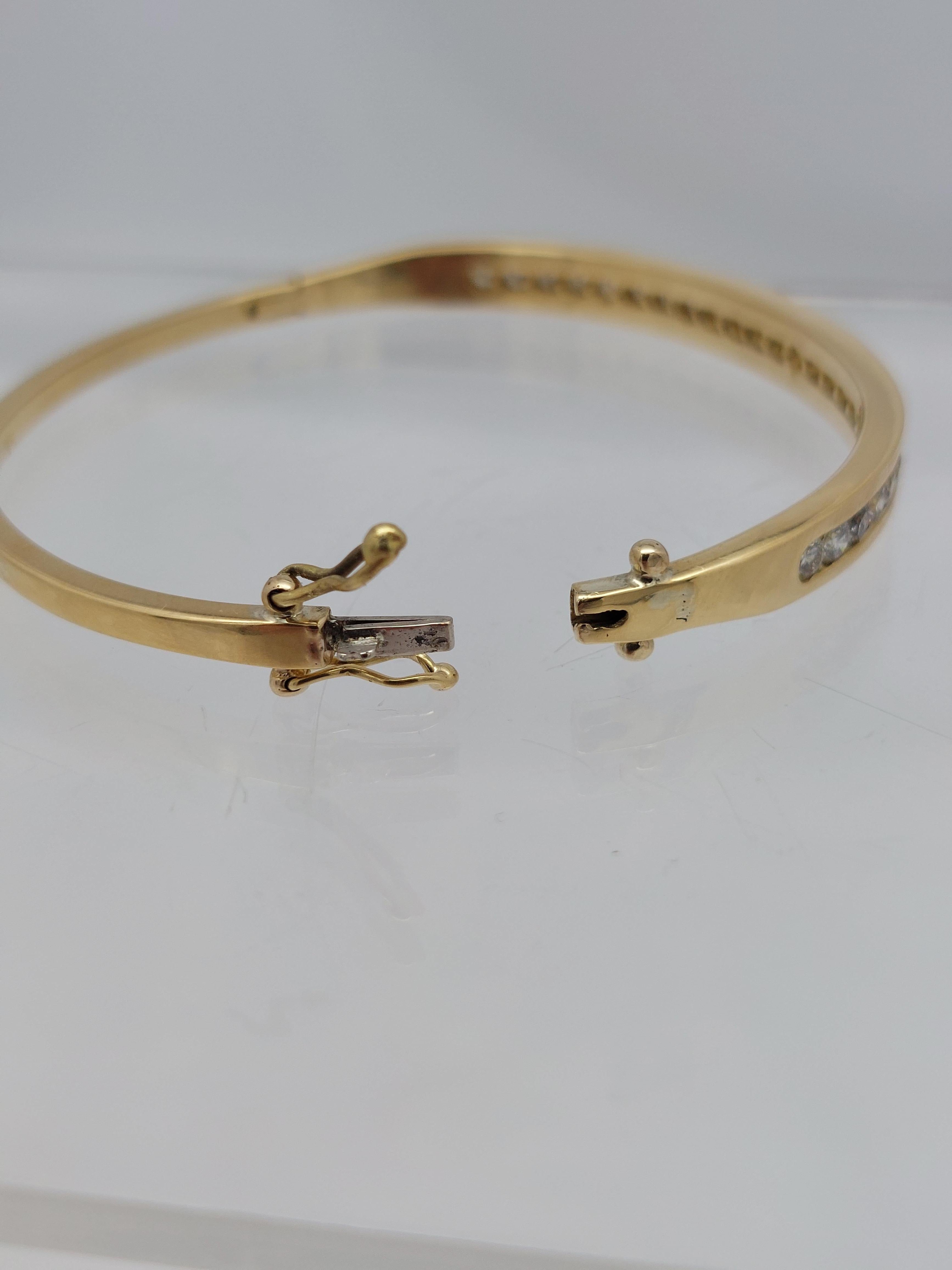 18KT Natürlicher Diamant Armreif im Zustand „Gut“ im Angebot in Vero Beach, FL