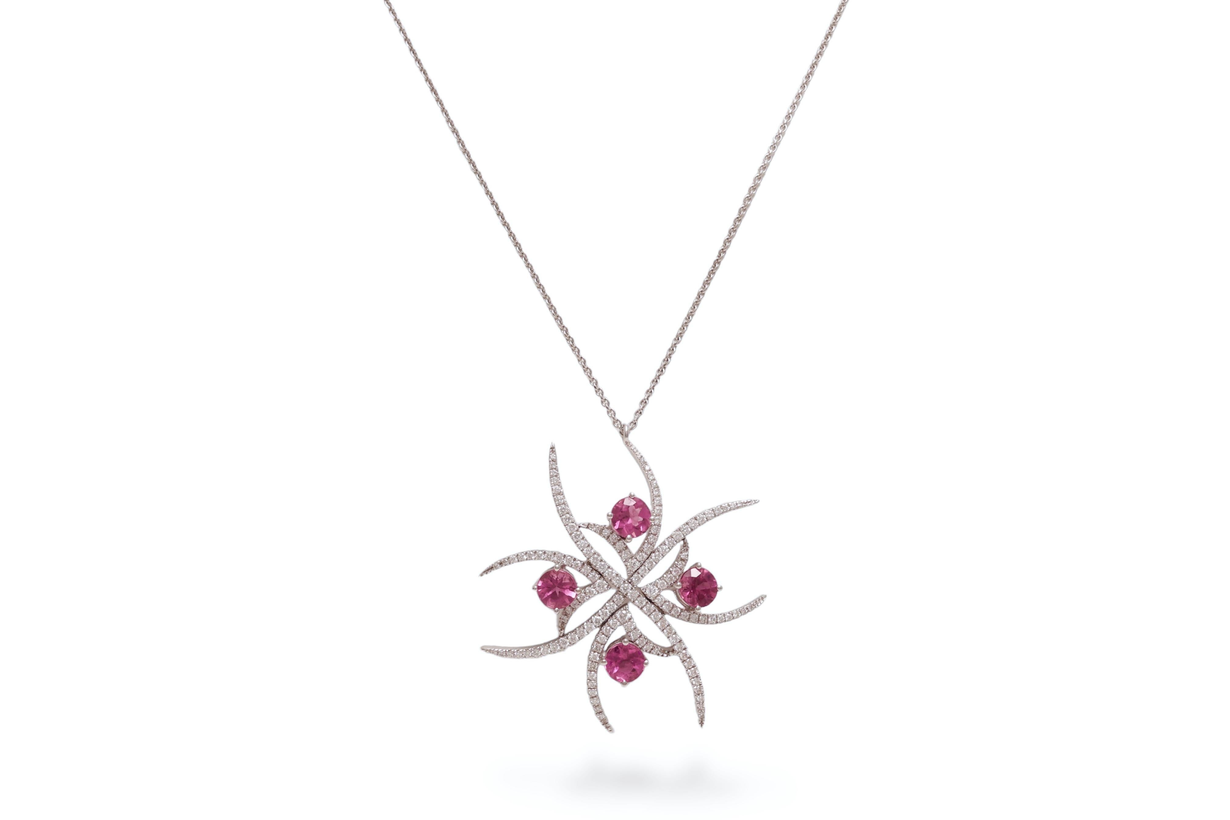 Splendido esemplare da 18 kt. Collana in oro bianco con ciondolo da 2 ct. Ametista rosa e 1,02 ct. Diamanti

Diamanti: Diamanti taglio Brilliante 1,02 ct.

Ametista: 4 bellissime gemme di ametista rosa con un taglio rotondo di circa 2