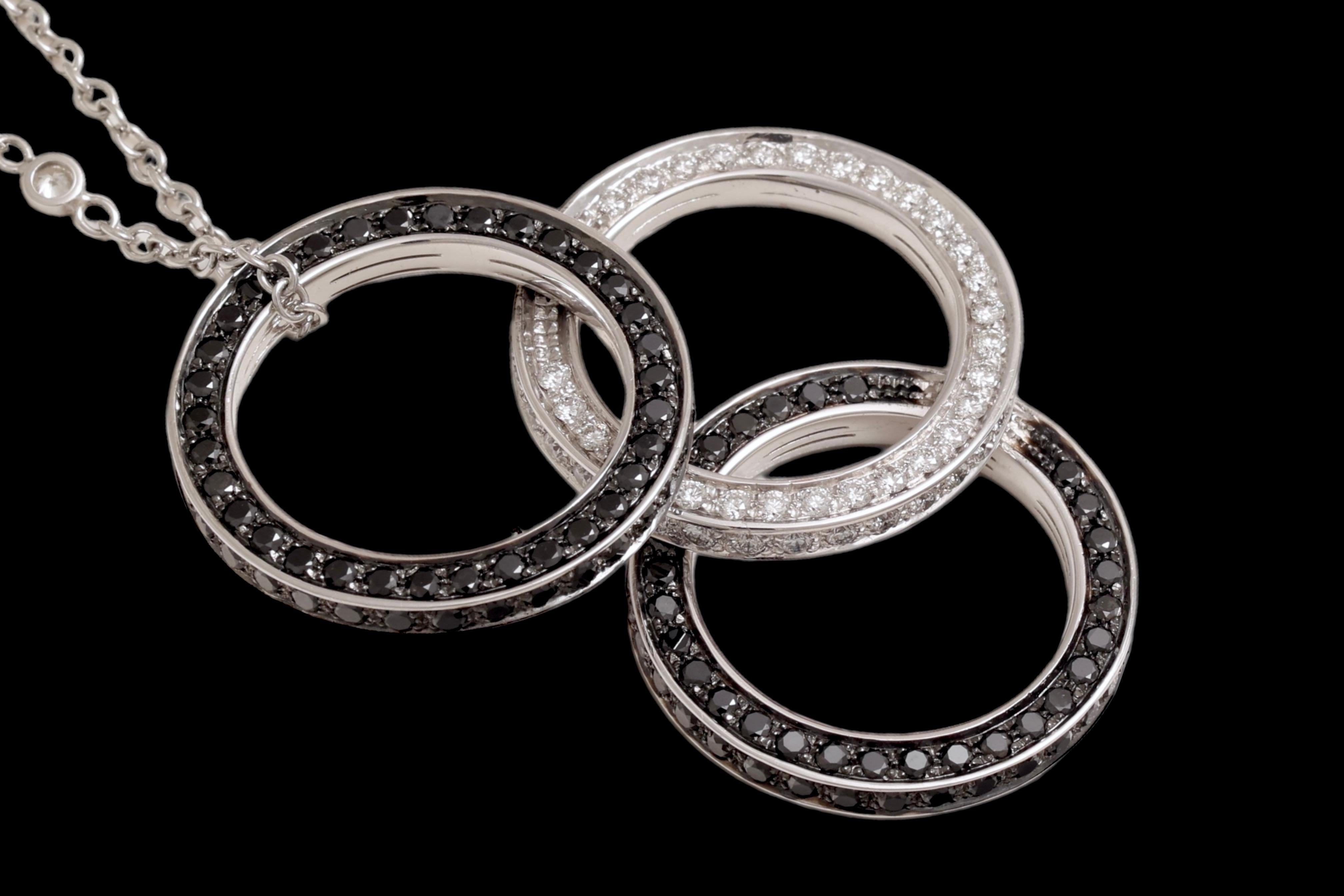 Ciondolo 18kt con 4,3ct di diamanti bianchi e neri che può essere trasformato in un triplo anello in vendita 5