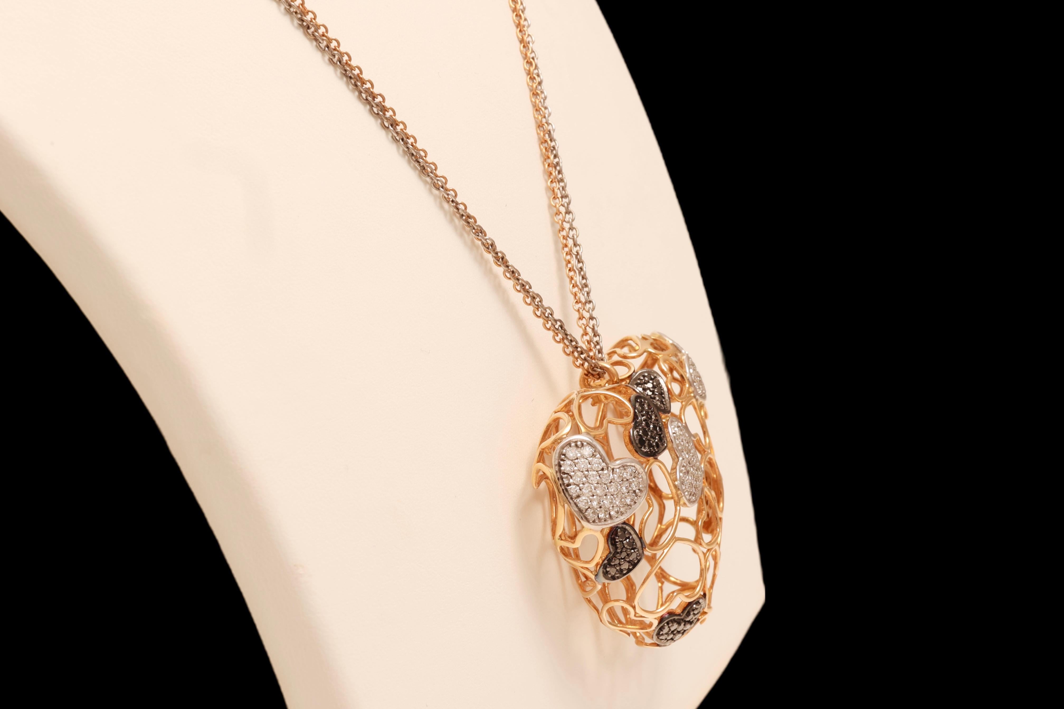 Taille brillant Collier en forme de cœur en or rose 18 carats avec diamants blancs de 1,34 carat et noirs de 0,84 carat en vente