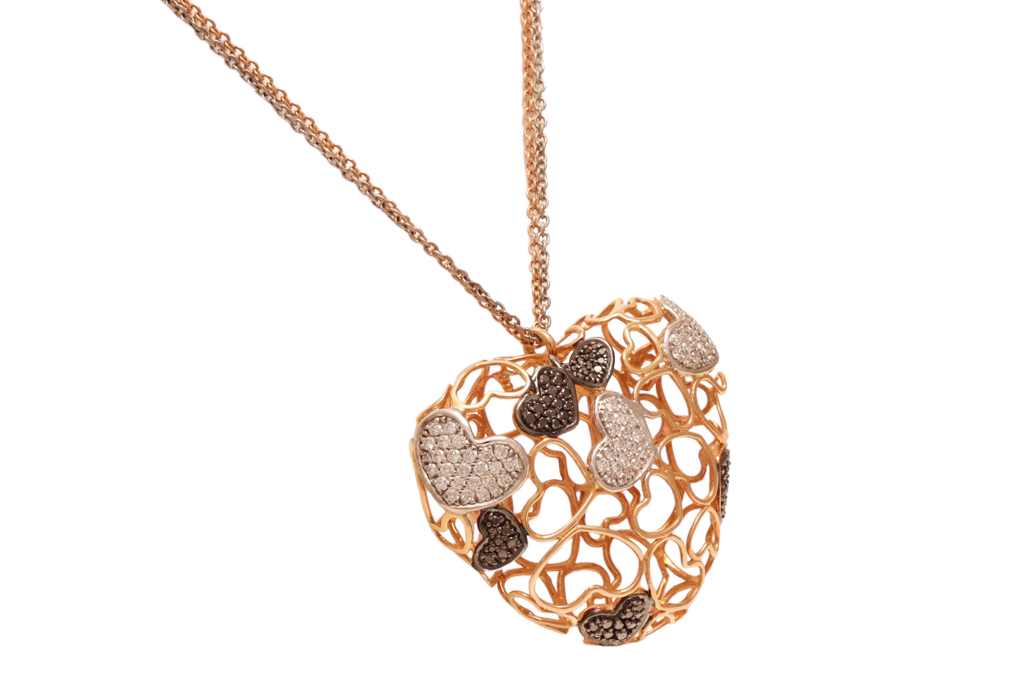 Moderne Collier en forme de cœur en or rose 18 carats avec diamants blancs de 1,34 carat et noirs de 0,84 carat en vente
