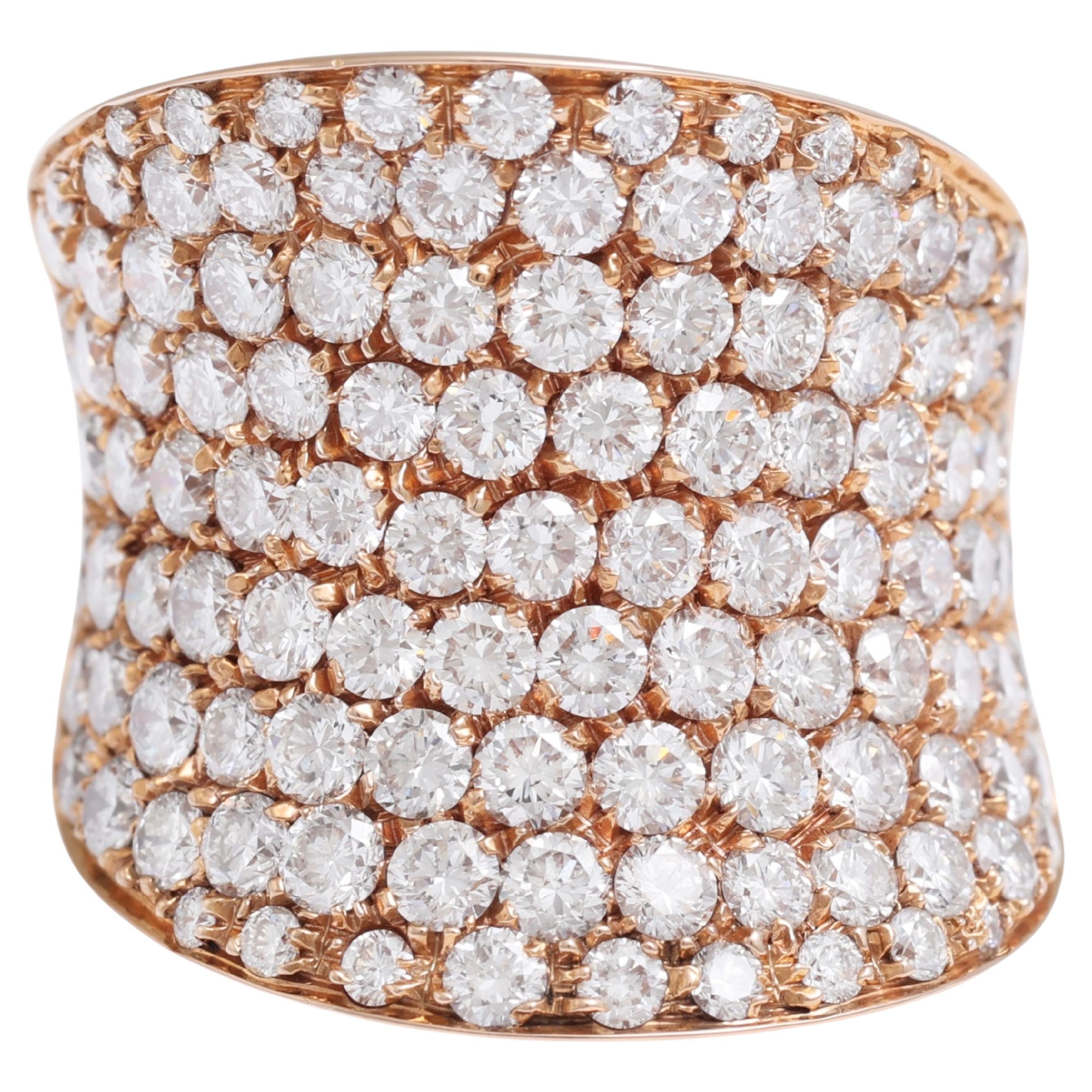 Anello Cocktail in oro rosa 18 carati con 5,80 carati di diamanti taglio brillante incastonati a pavé in vendita